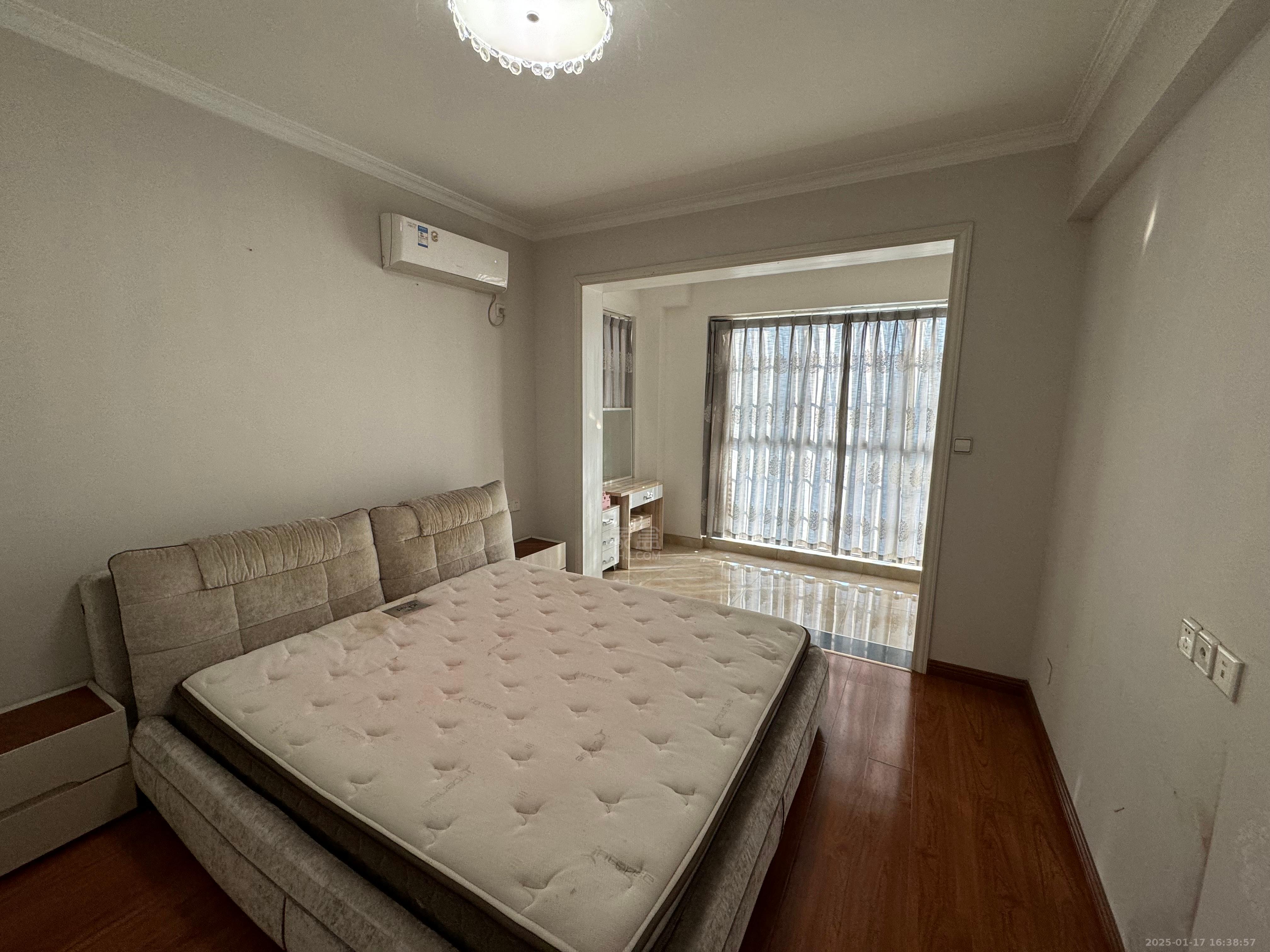 尚格名城香榭丽舍 2室2厅1卫 1900.0元/月 尚格名城香榭丽舍 2室2厅1卫 1900.0元/月室内图