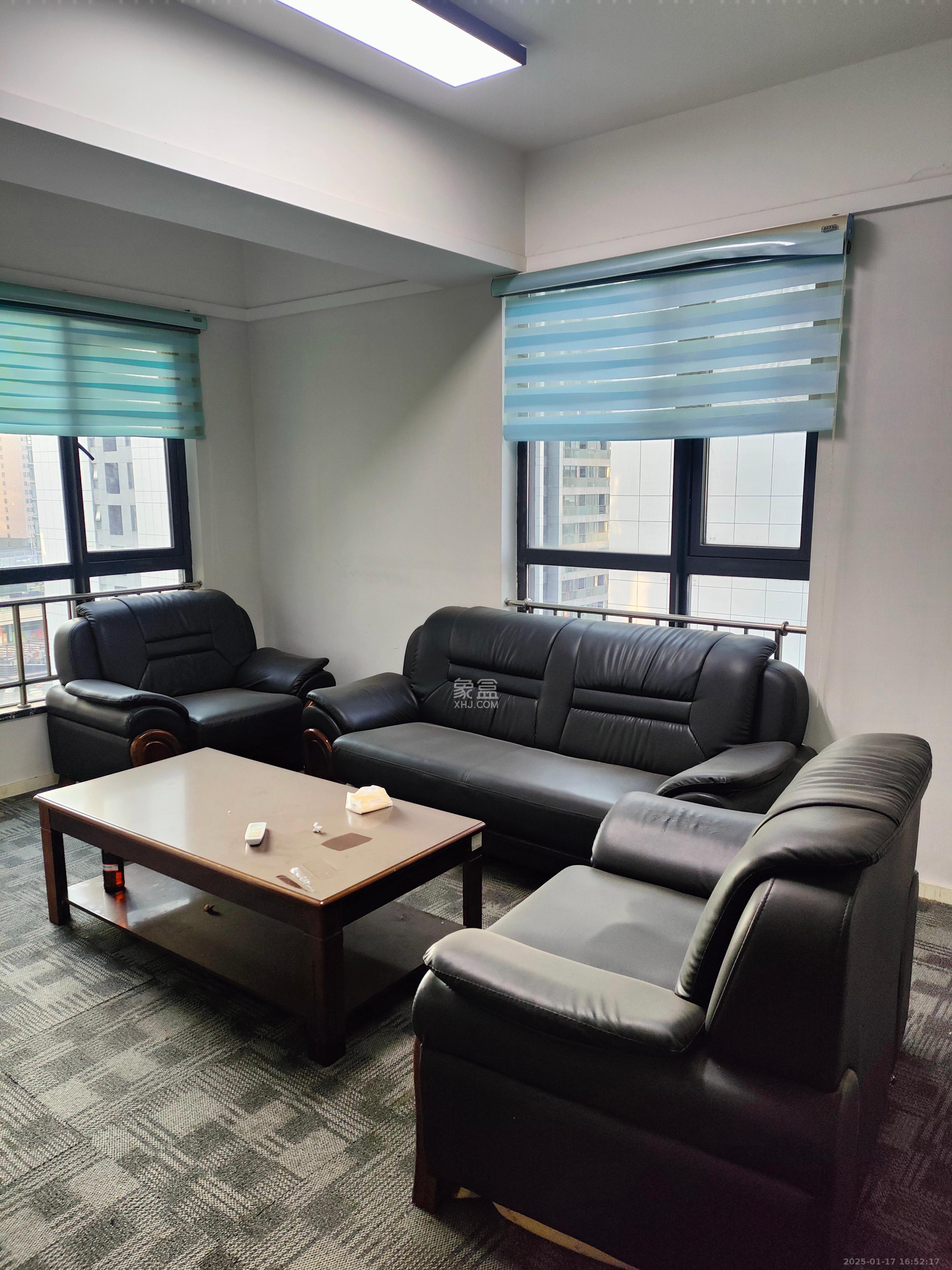 德思勤城市广场(宝格丽公寓) 1室1厅1卫 5000.0元/月 德思勤城市广场(宝格丽公寓) 1室1厅1卫 5000.0元/月室内图