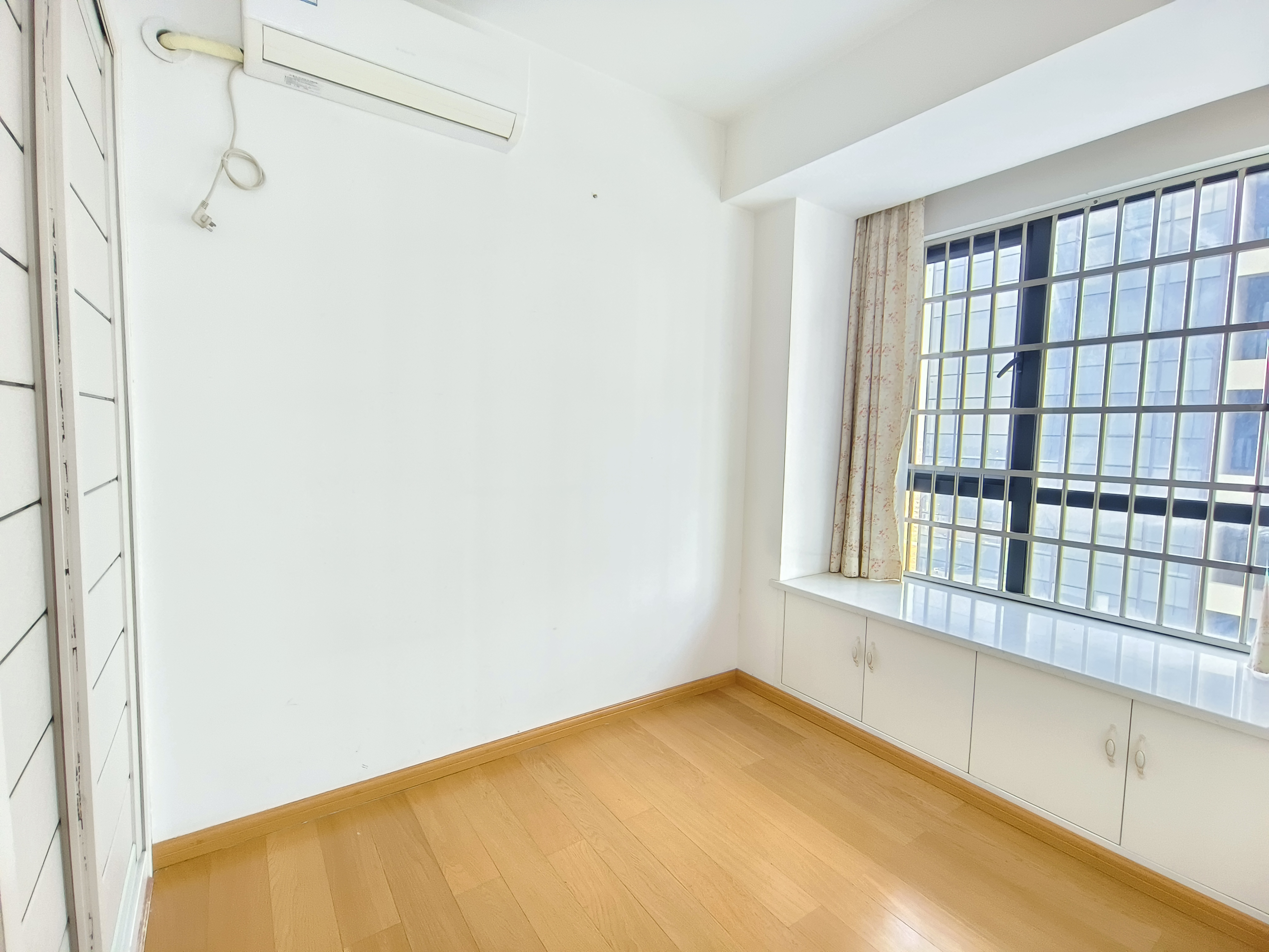 新邦壹品 3室2厅2卫 2200.0元/月 新邦壹品 3室2厅2卫 2200.0元/月室内图