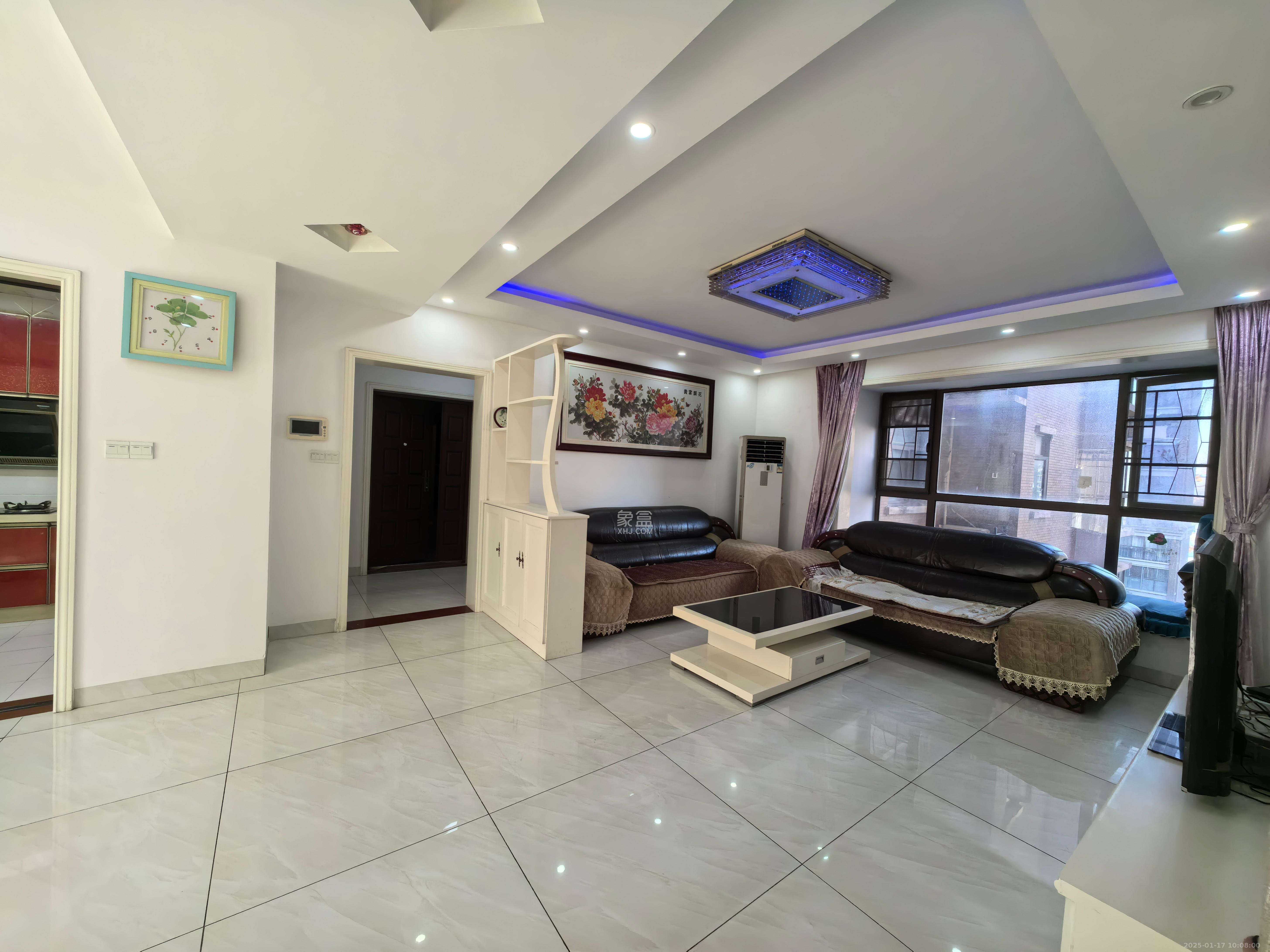 水岸世景  3室2厅2卫    2350.0元/月 水岸世景  3室2厅2卫    2350.0元/月室内图