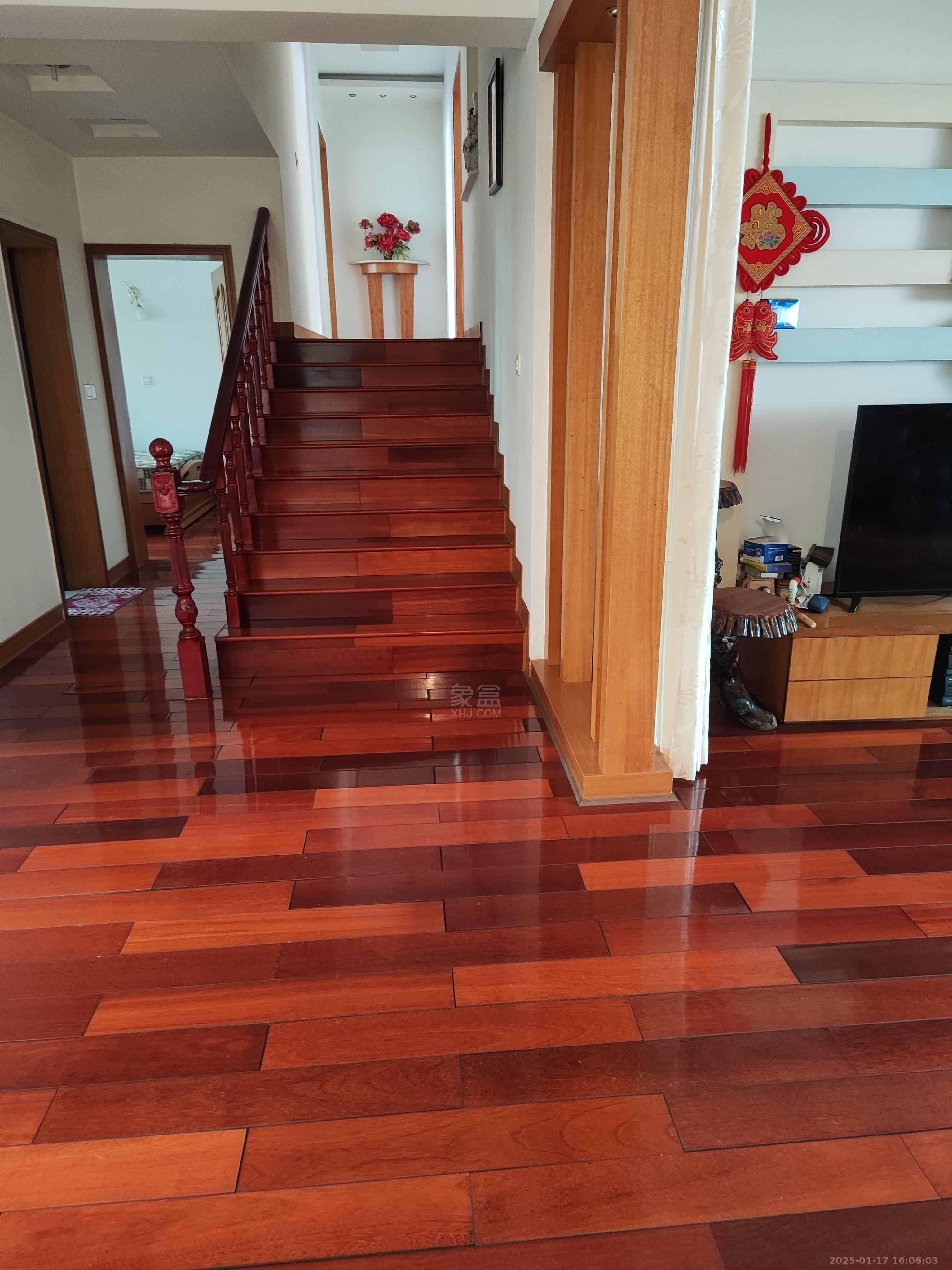 新华书店宿舍 4室2厅2卫 1600.0元/月 新华书店宿舍 4室2厅2卫 1600.0元/月室内图