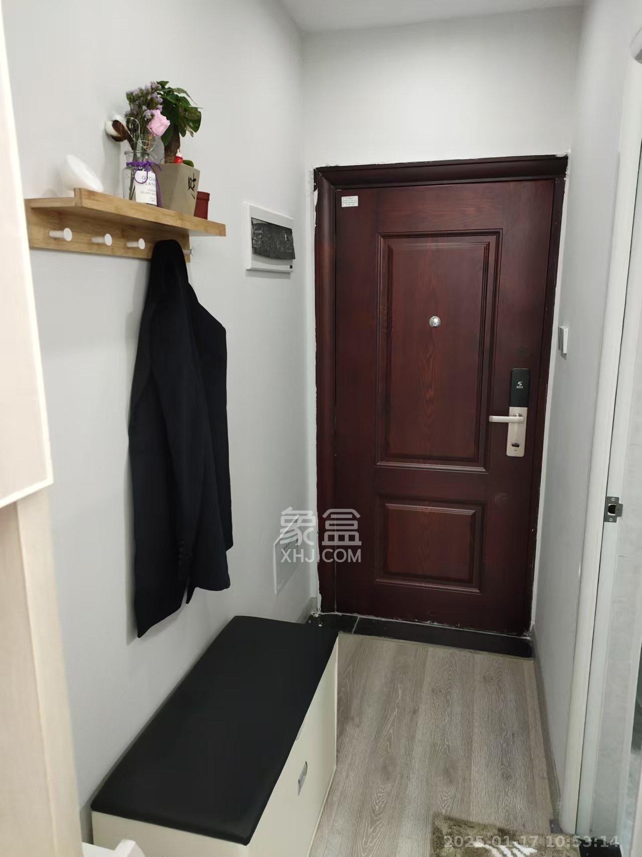 江南华府  1室1厅1卫   2300.00元/月室内图