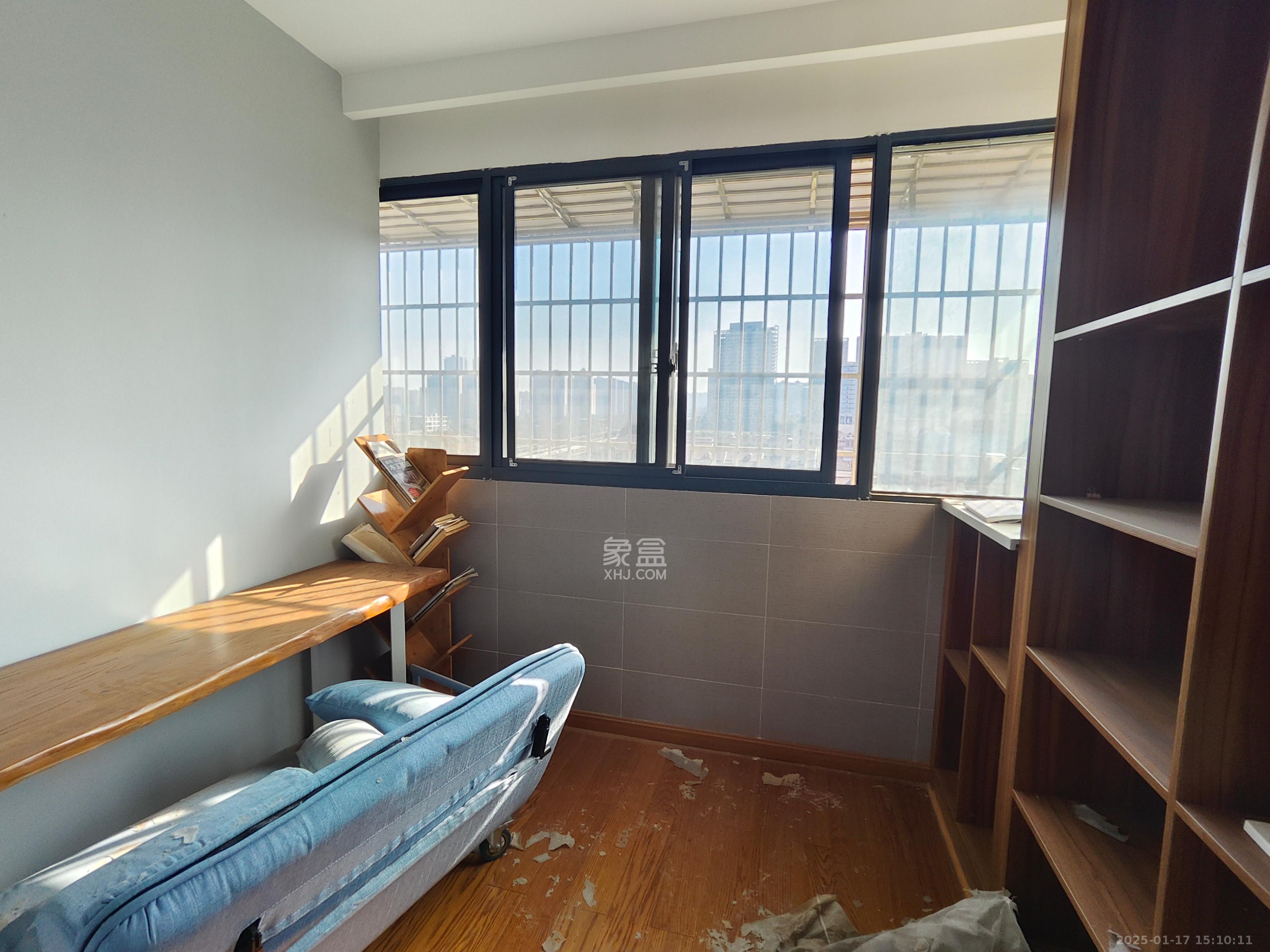 白沙湾嘉园  3室2厅2卫   3500.00元/月室内图