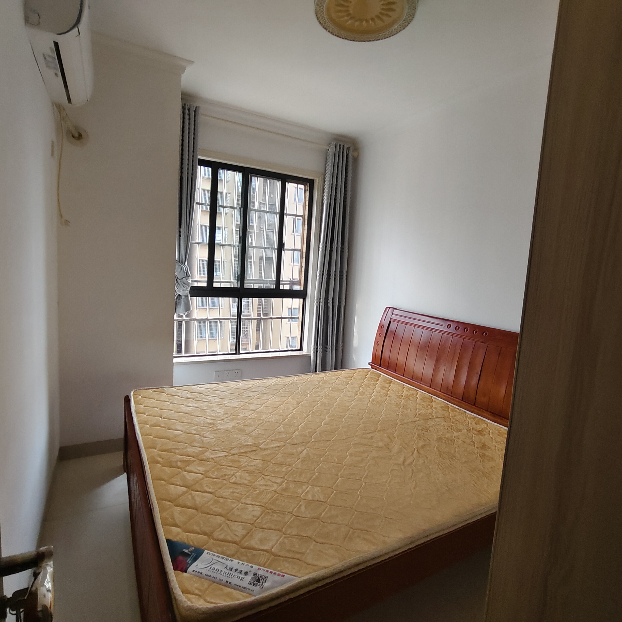 滨江花园 2室2厅1卫 41.8万 滨江花园 2室2厅1卫 41.8万室内图