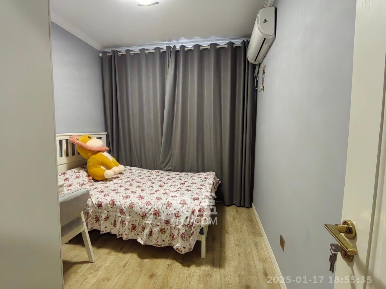 天麓尚层  3室2厅2卫    3200.0元/月 天麓尚层  3室2厅2卫    3200.0元/月室内图