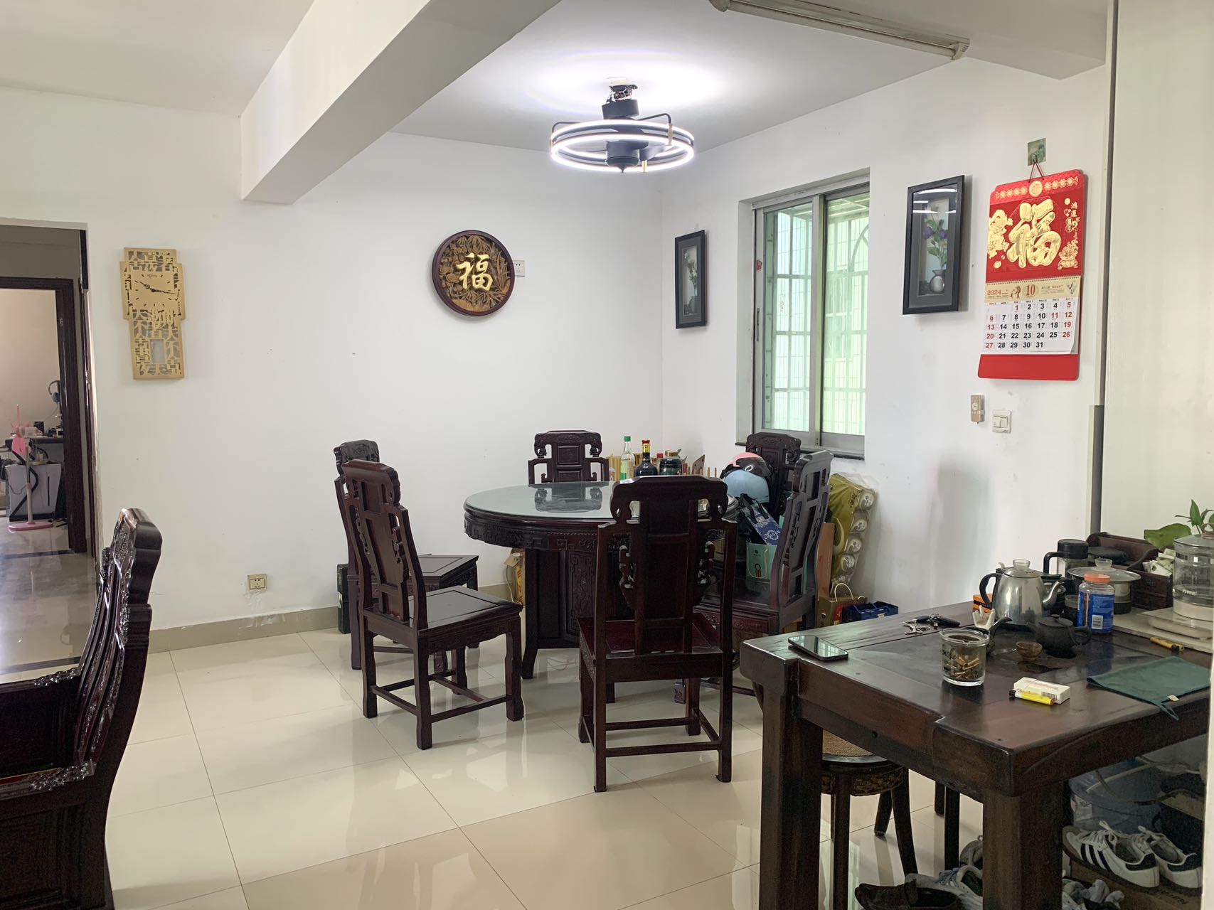 龙华商城  3室2厅1卫    130.0万 龙华商城  3室2厅1卫    130.0万室内图