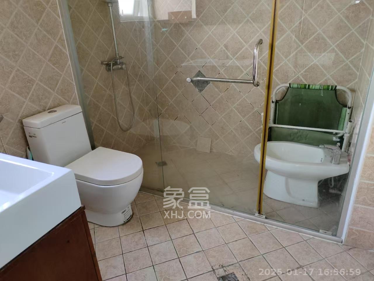 凯通国际城（凯通朝庭）  3室2厅2卫   3000.00元/月室内图