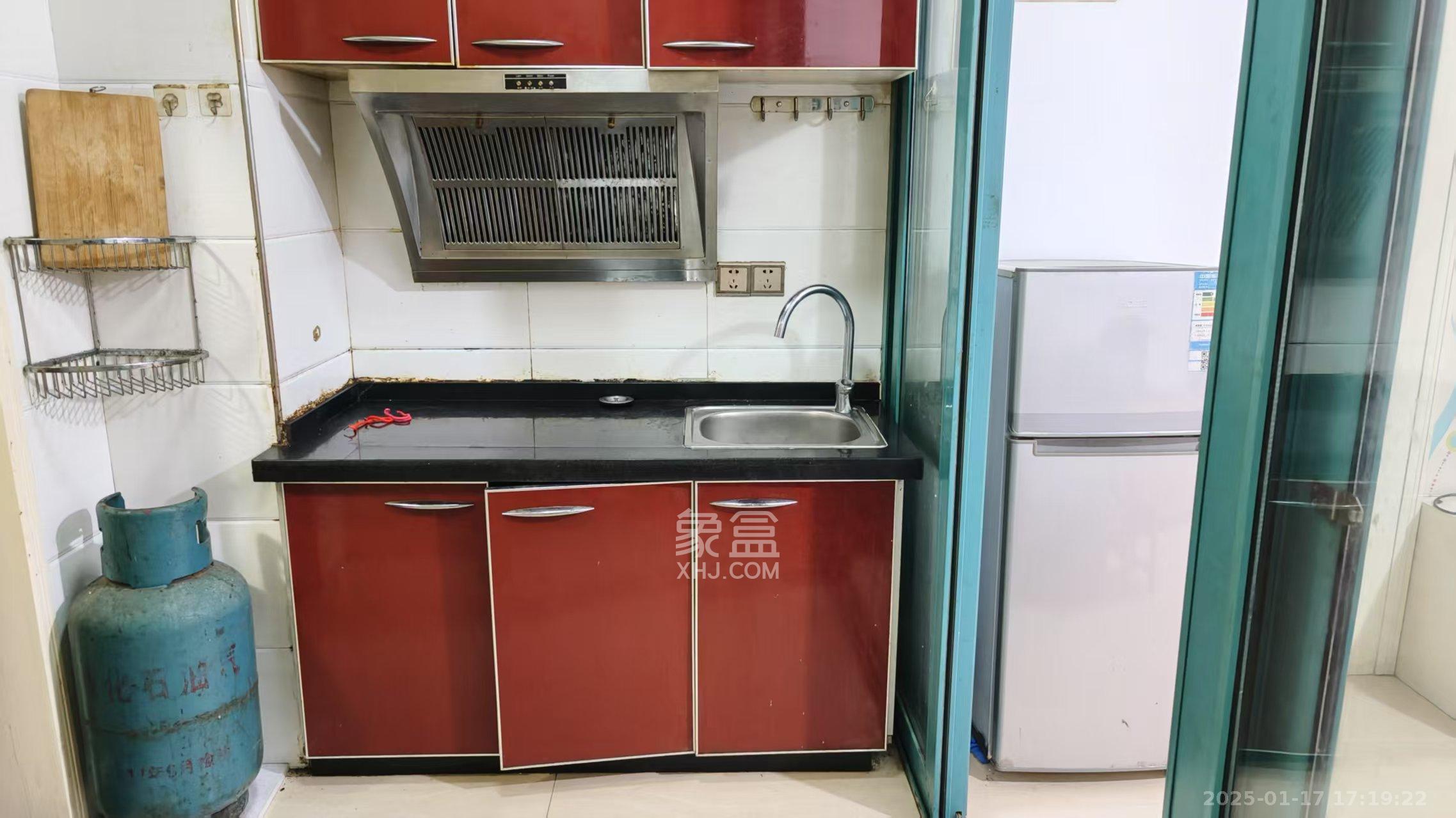 蝴蝶谷  1室1厅1卫   1000.00元/月室内图