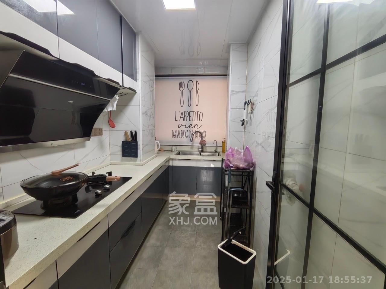 天麓尚层  3室2厅2卫    3200.0元/月 天麓尚层  3室2厅2卫    3200.0元/月室内图