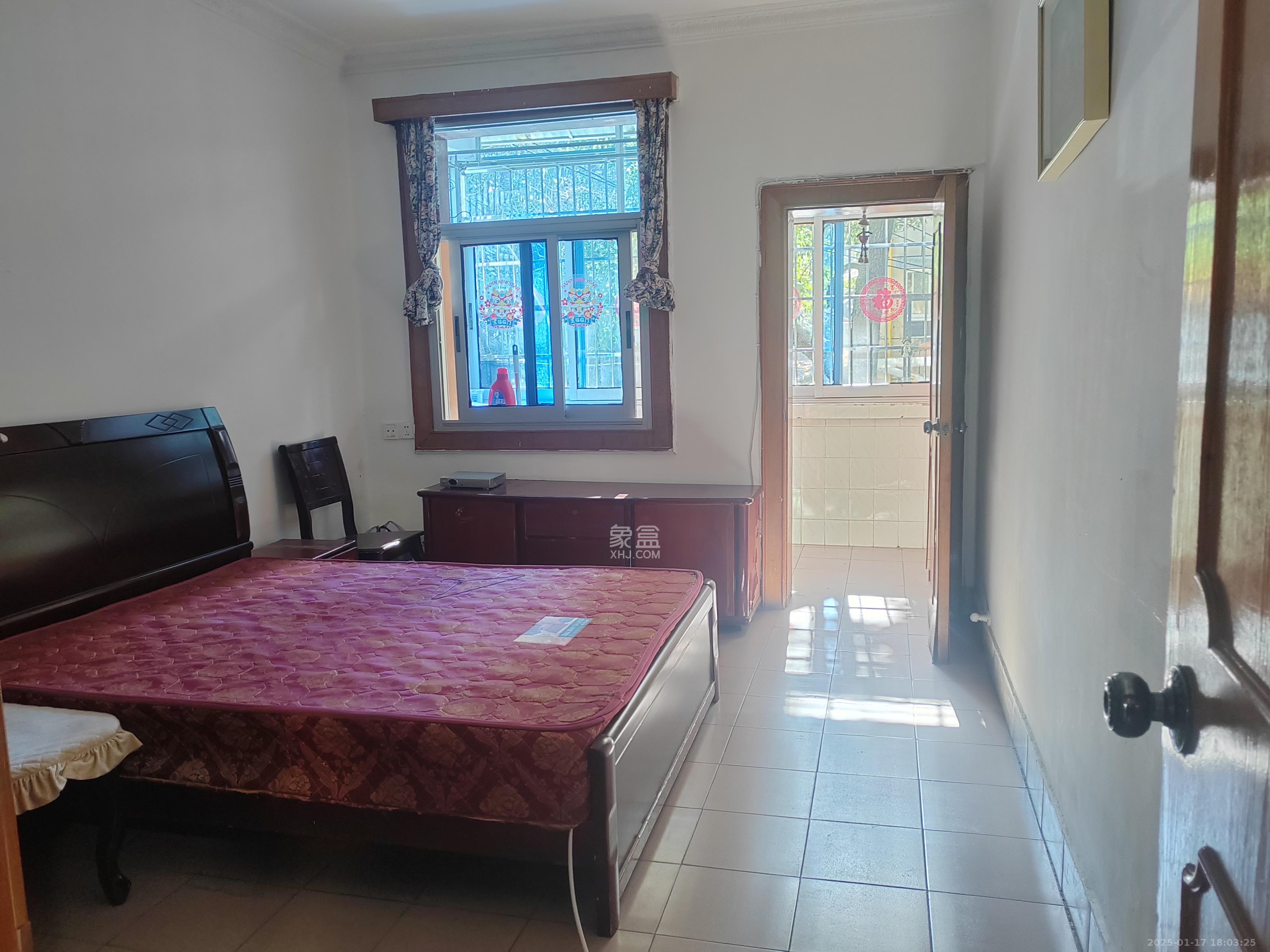 原石油厂宿舍 2室1厅1卫 1500.0元/月 原石油厂宿舍 2室1厅1卫 1500.0元/月室内图