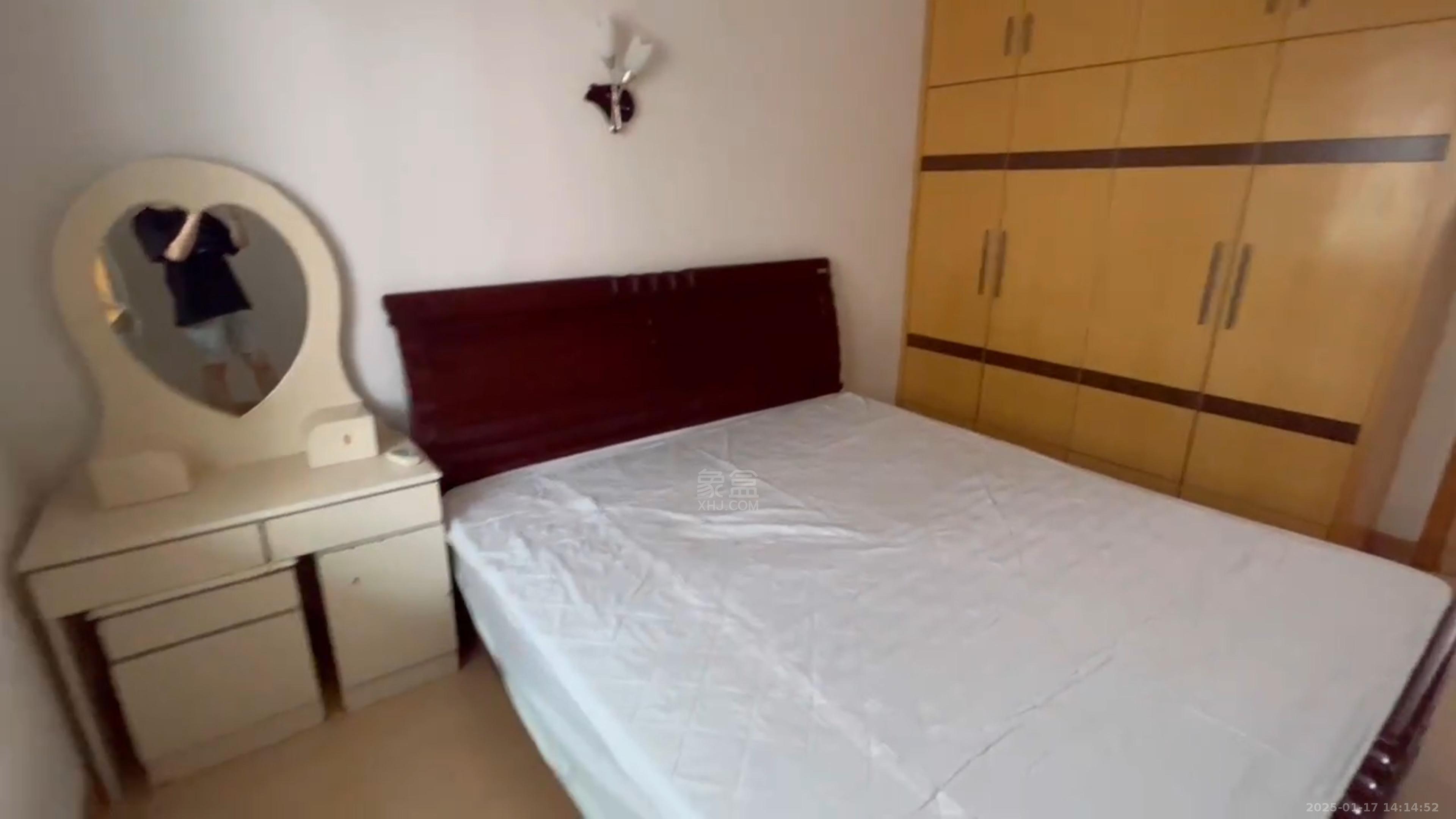 花园一村  3室2厅1卫    1300.0元/月 花园一村  3室2厅1卫    1300.0元/月室内图