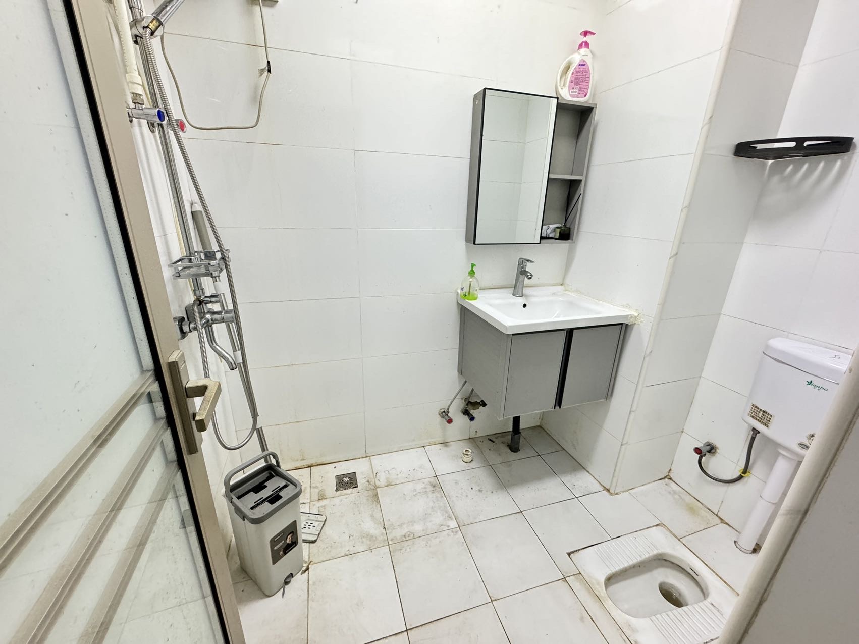 怡景花园 3室2厅1卫 110.0万 怡景花园 3室2厅1卫 110.0万客厅