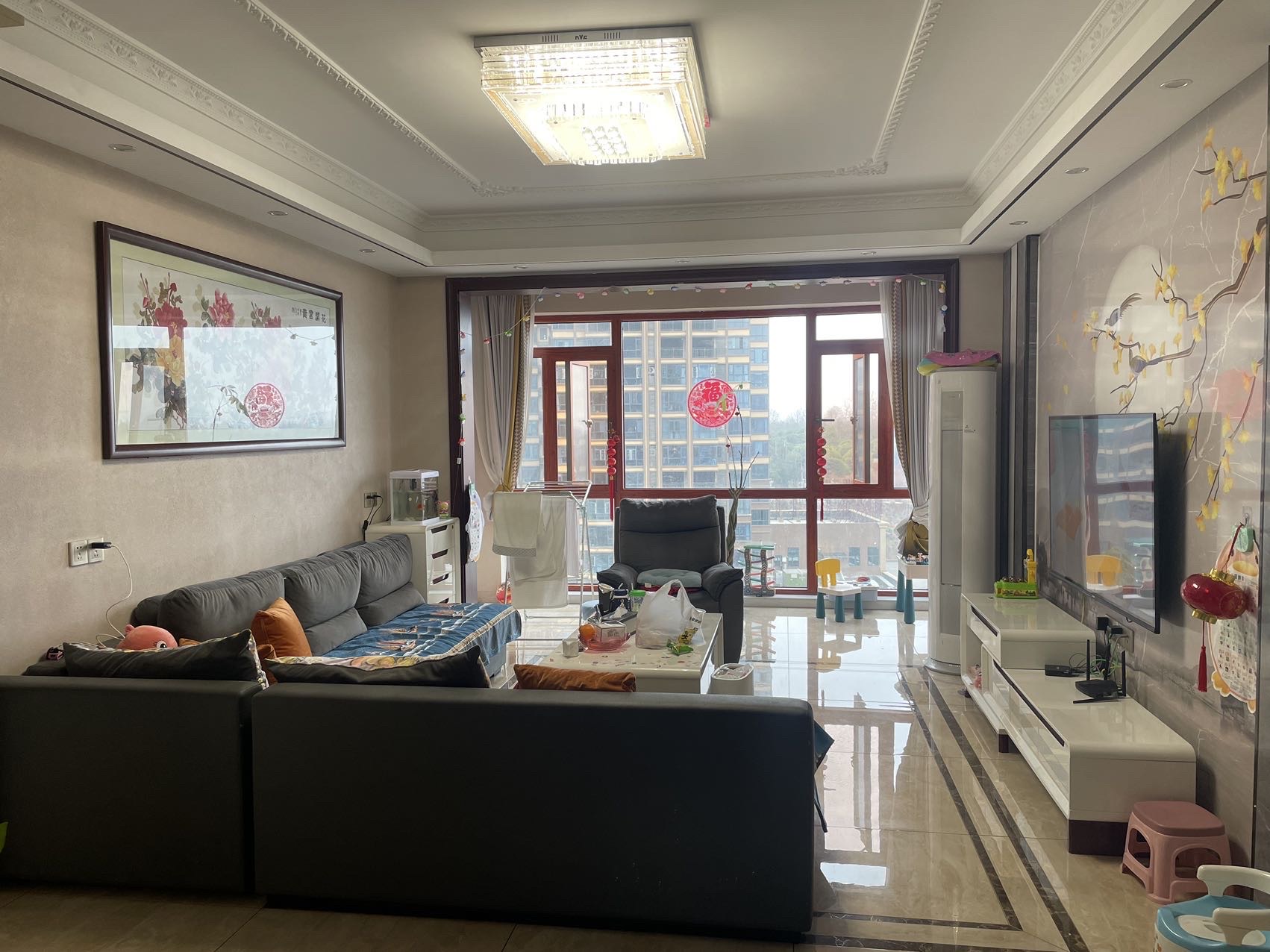 五洲锦城  4室2厅2卫    2600.0元/月