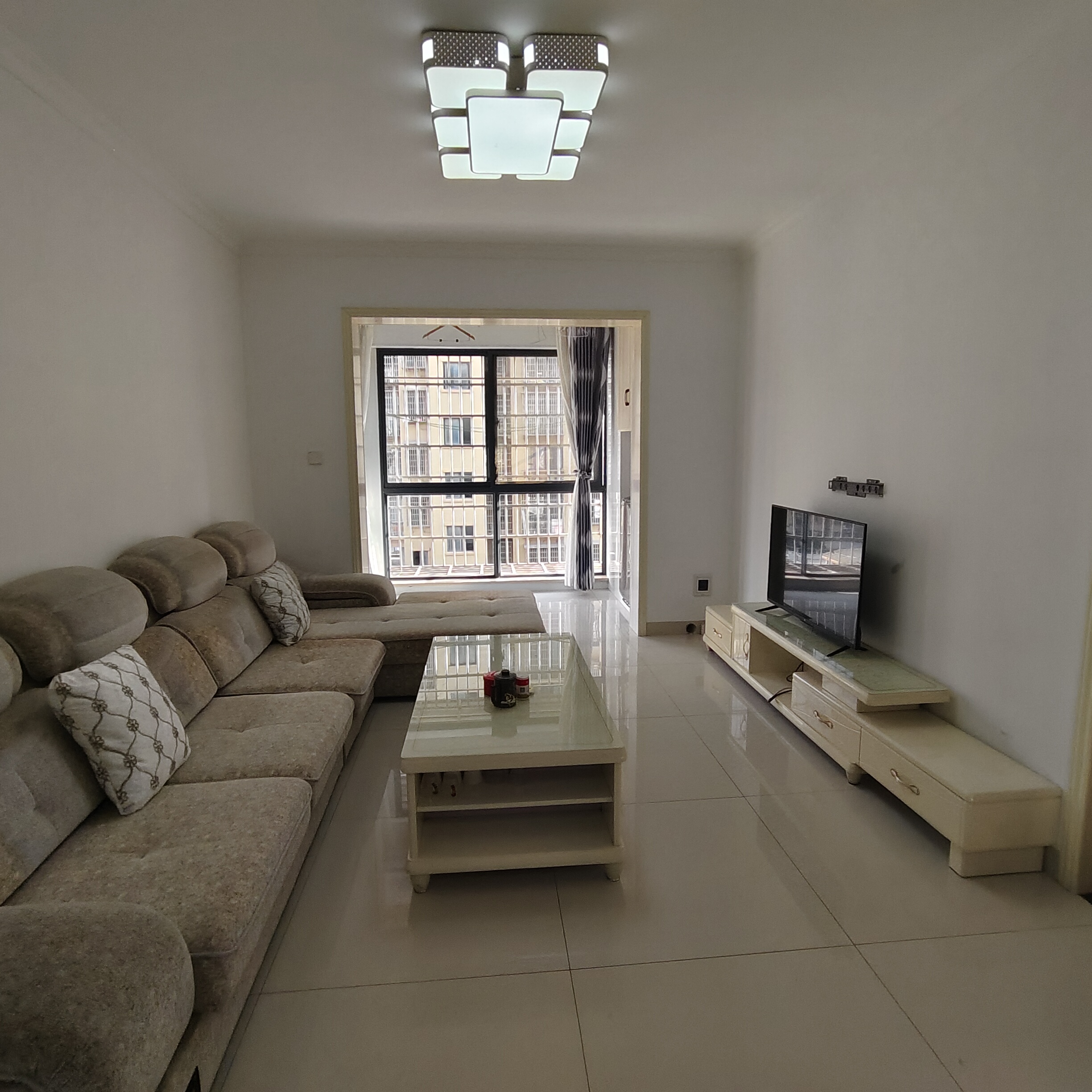 滨江花园 2室2厅1卫 41.8万 滨江花园 2室2厅1卫 41.8万室内图