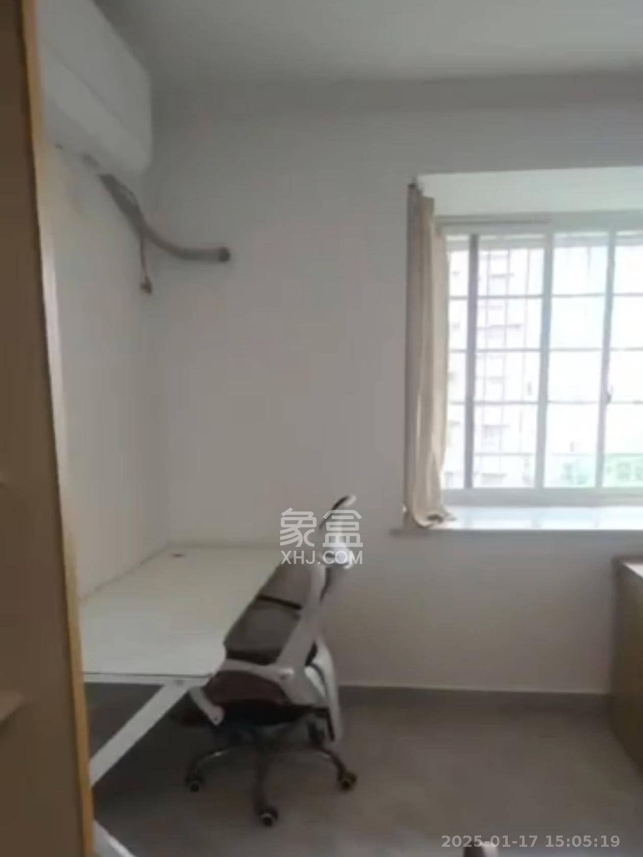 龙吉湾小区(龙瑞尚苑) 2室2厅1卫 2200.0元/月 龙吉湾小区(龙瑞尚苑) 2室2厅1卫 2200.0元/月室内图