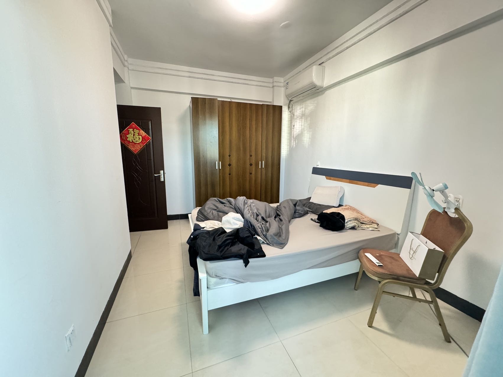 怡景花园 3室2厅2卫 115.0万 怡景花园 3室2厅2卫 115.0万客厅