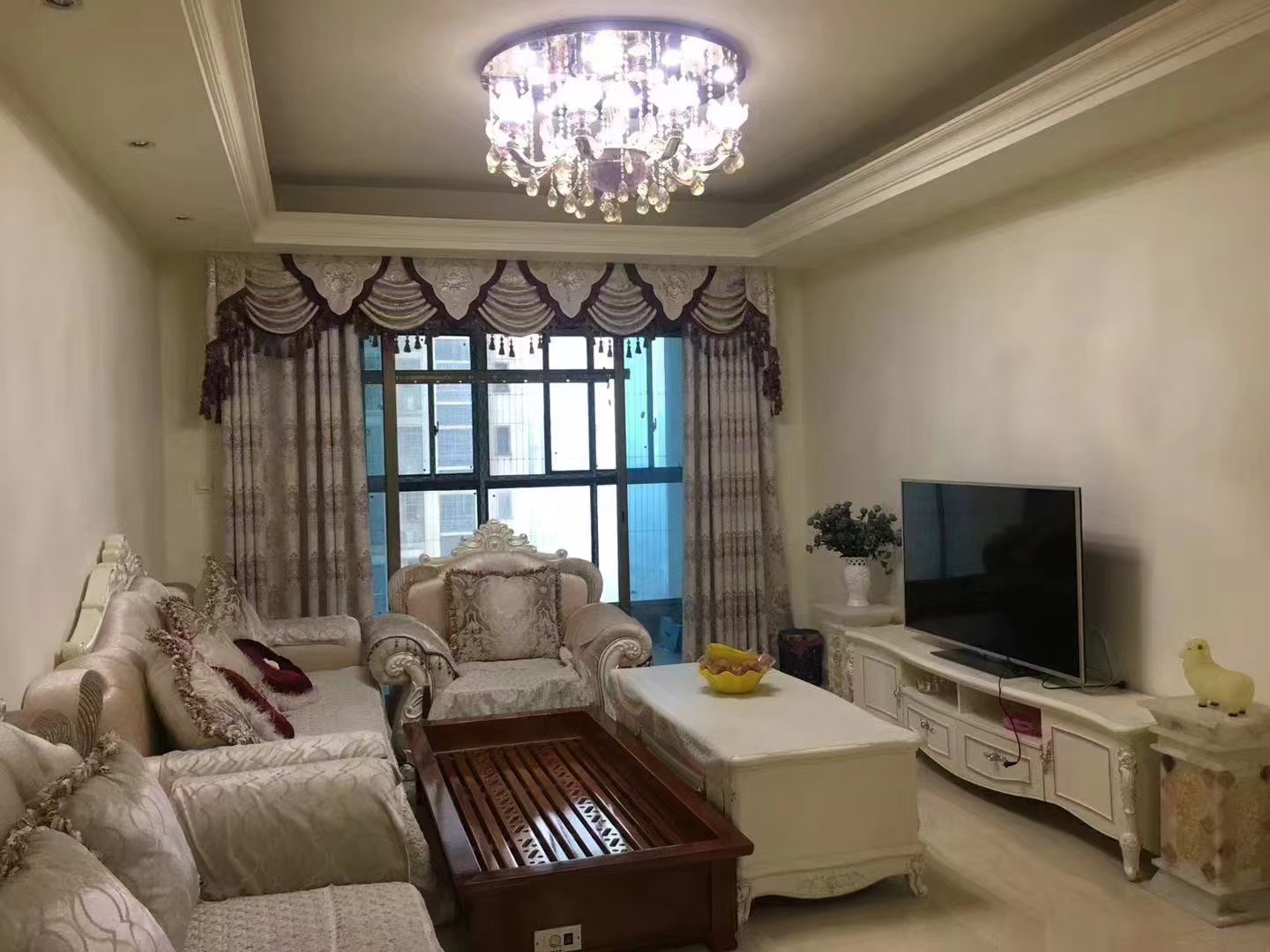 碧桂园 3室2厅2卫 1800.0元/月 碧桂园 3室2厅2卫 1800.0元/月室内图