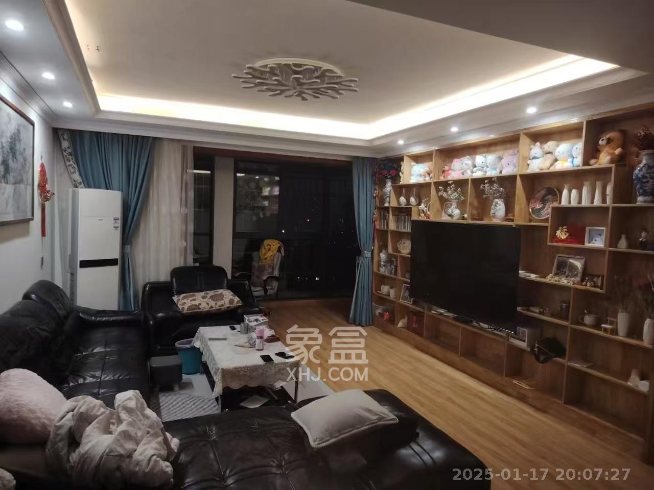 圆梦完美生活  1室2厅1卫   800.00元/月