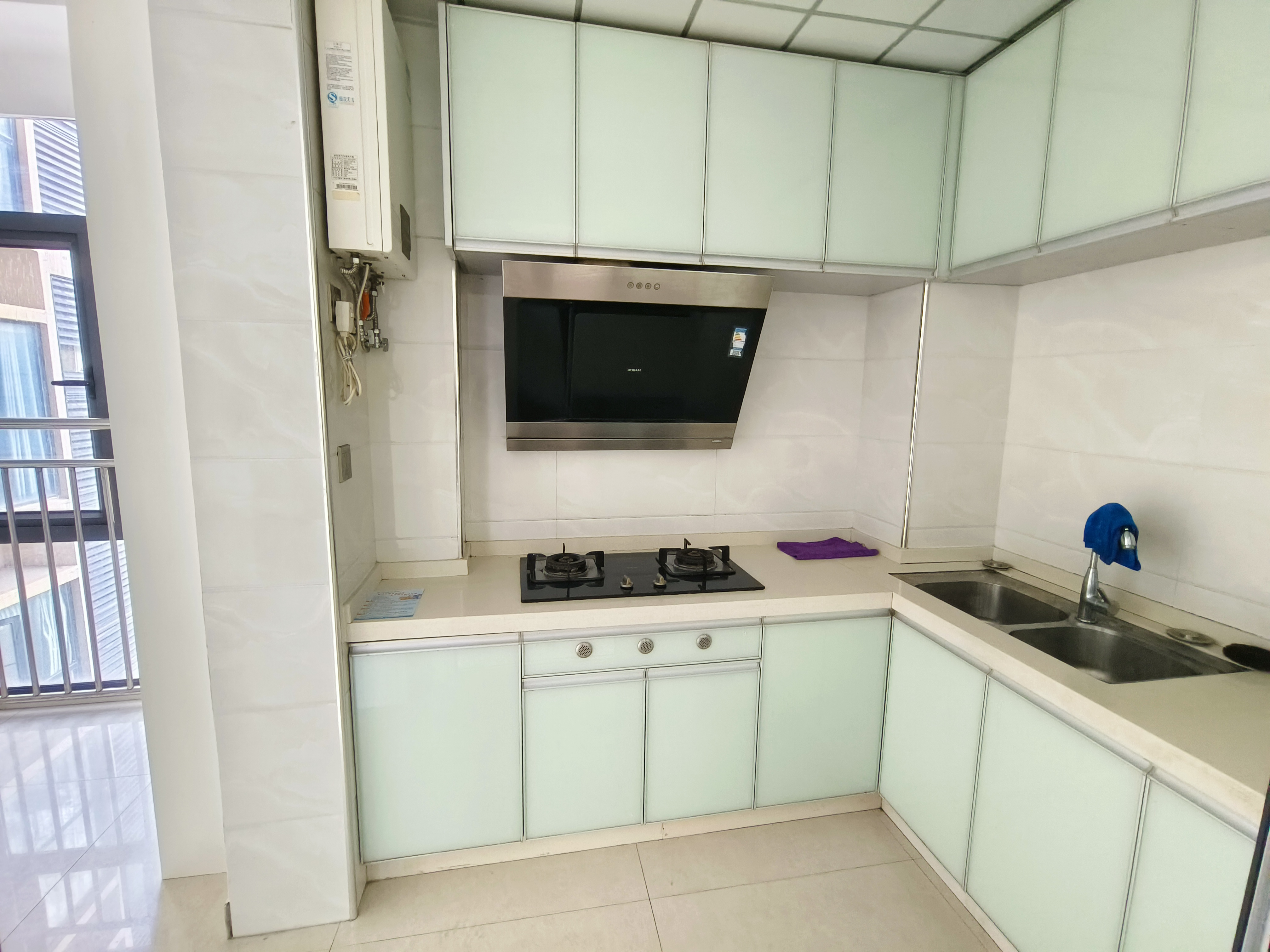 新邦壹品 3室2厅2卫 2200.0元/月 新邦壹品 3室2厅2卫 2200.0元/月室内图