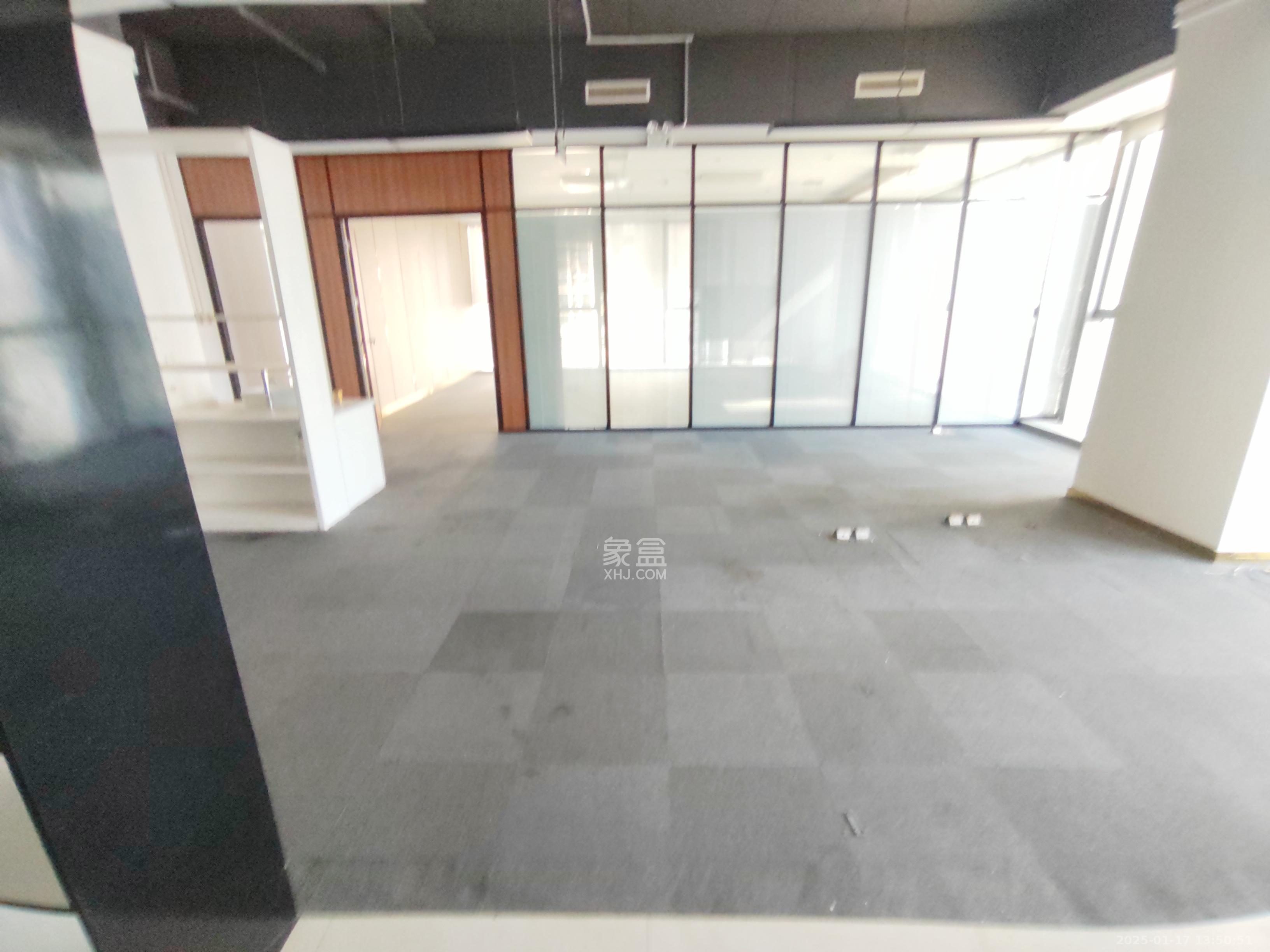 绿地中央广场 1室1厅1卫 39000.0元/月 绿地中央广场 1室1厅1卫 39000.0元/月室内图