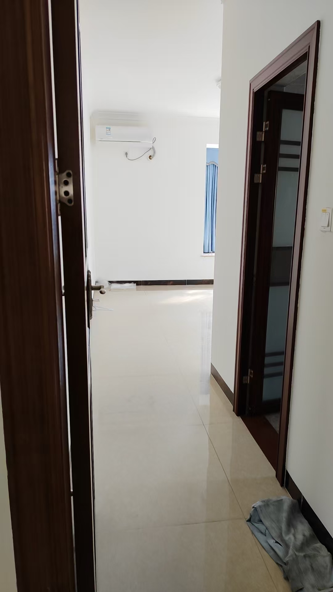 海阔天空-国瑞城四期(爵仕苑)  3室2厅2卫    5500.0元/月 海阔天空-国瑞城四期(爵仕苑)  3室2厅2卫    5500.0元/月室内图