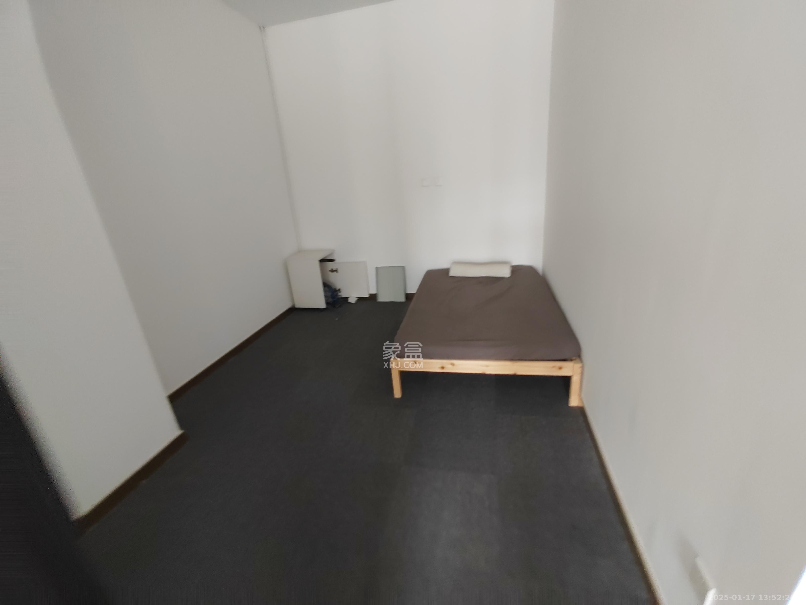 绿地中央广场 1室1厅1卫 39000.0元/月 绿地中央广场 1室1厅1卫 39000.0元/月室内图