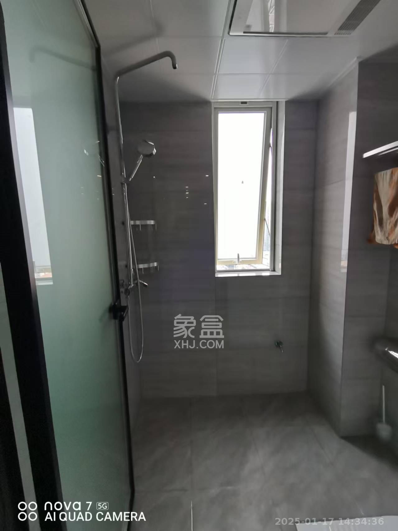 北辰三角洲E7区  3室2厅2卫   4500.00元/月室内图