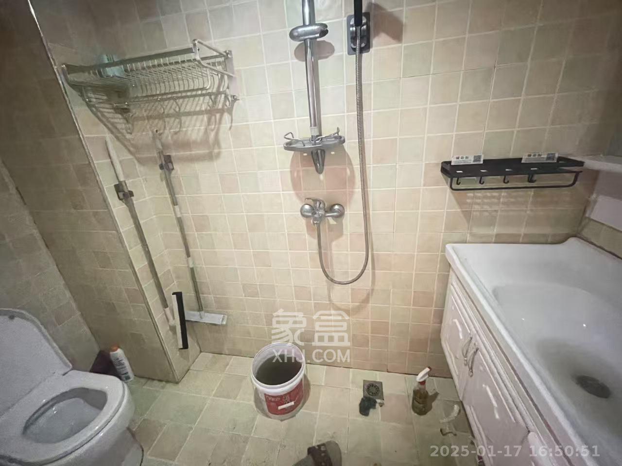 金色loft(鑫秋大厦) 2室1厅1卫 2000.0元/月 金色loft(鑫秋大厦) 2室1厅1卫 2000.0元/月室内图