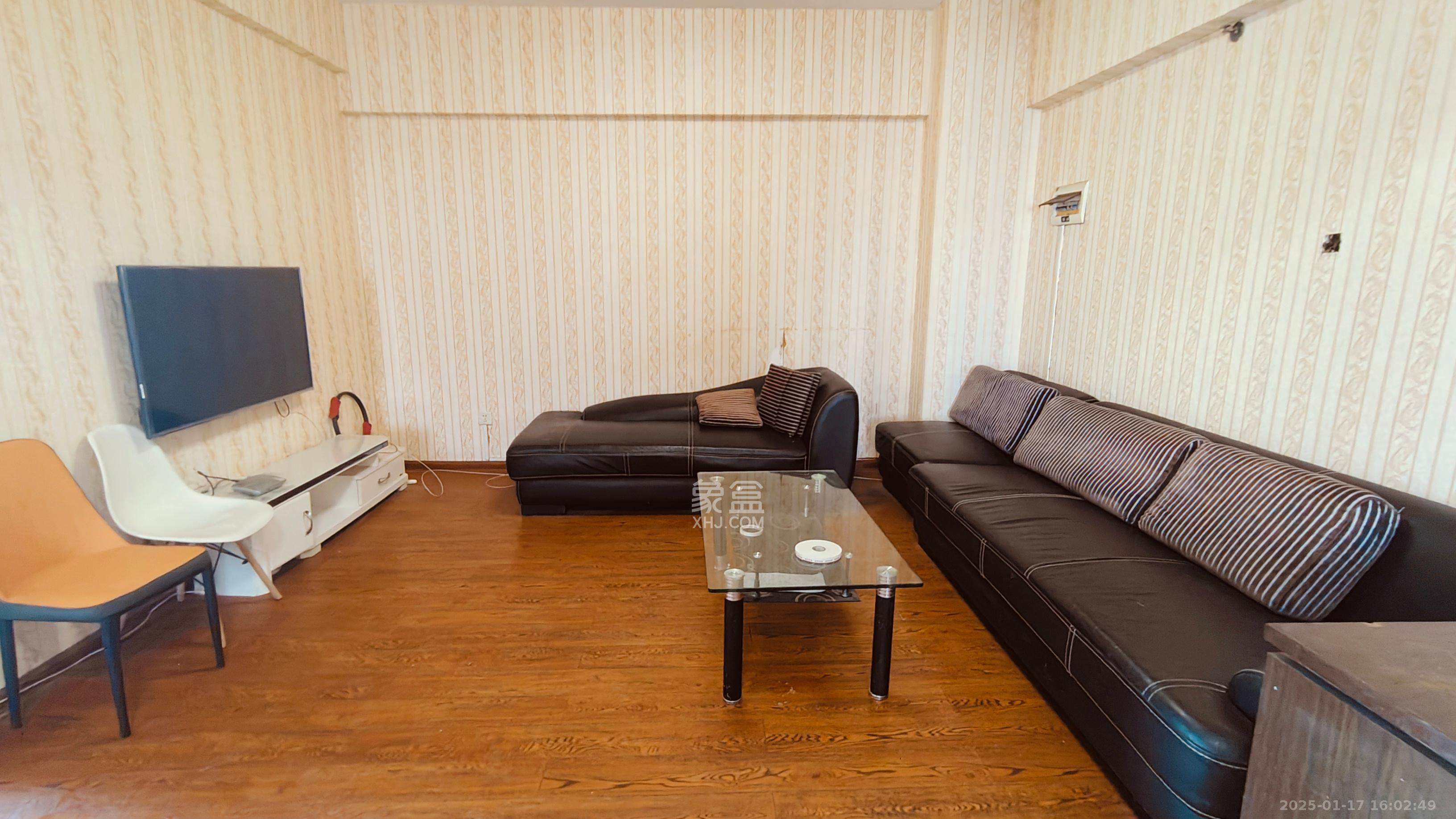 名富公寓 1室2厅1卫 2500.0元/月 名富公寓 1室2厅1卫 2500.0元/月室内图