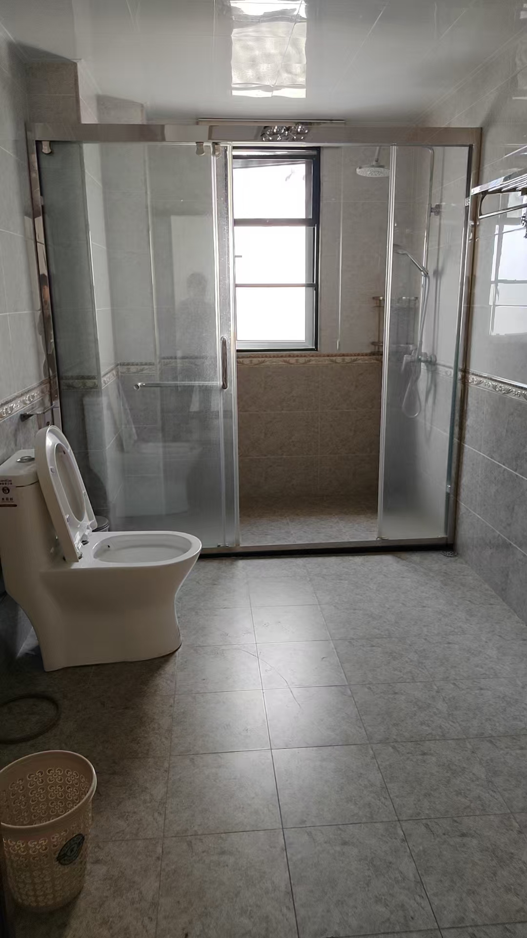 海阔天空-国瑞城四期(爵仕苑)  3室2厅2卫    5500.0元/月 海阔天空-国瑞城四期(爵仕苑)  3室2厅2卫    5500.0元/月室内图