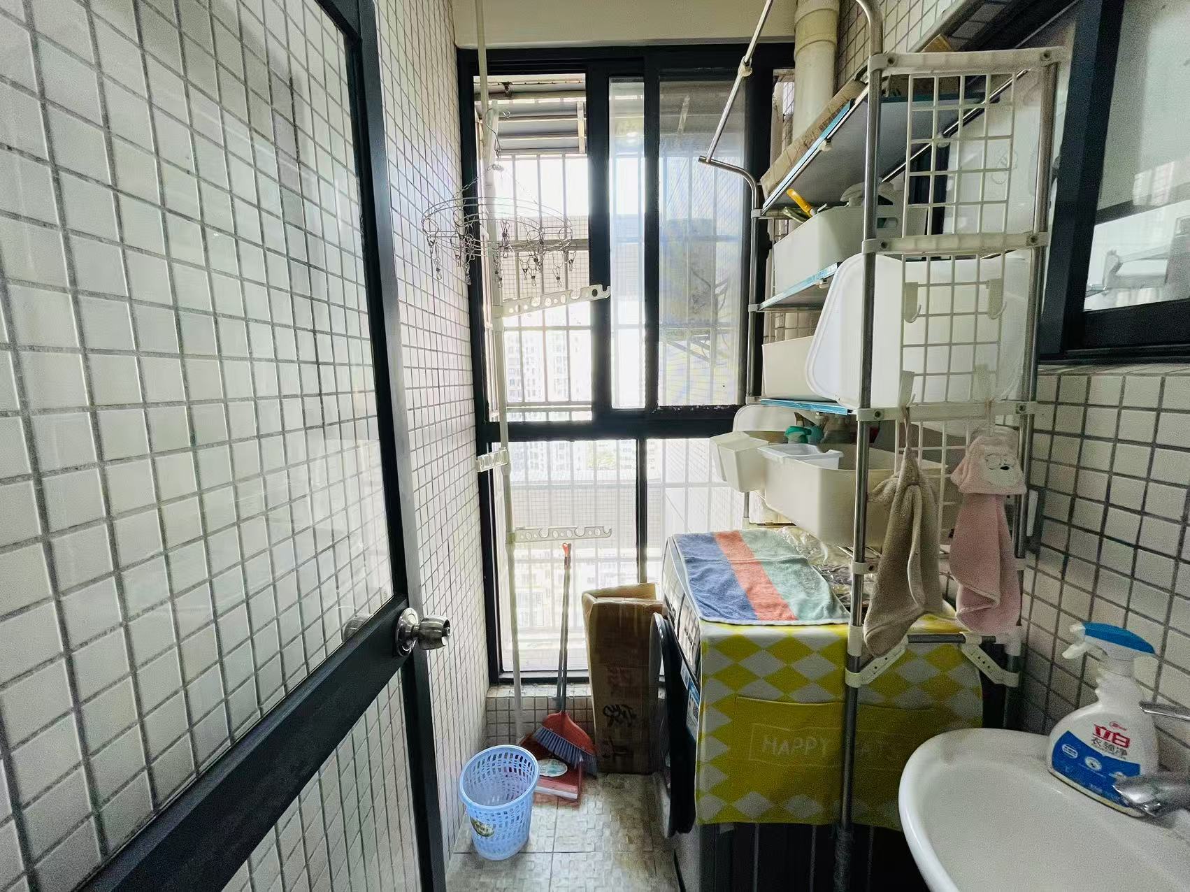 衡阳大厦  3室2厅1卫   2300.00元/月室内图