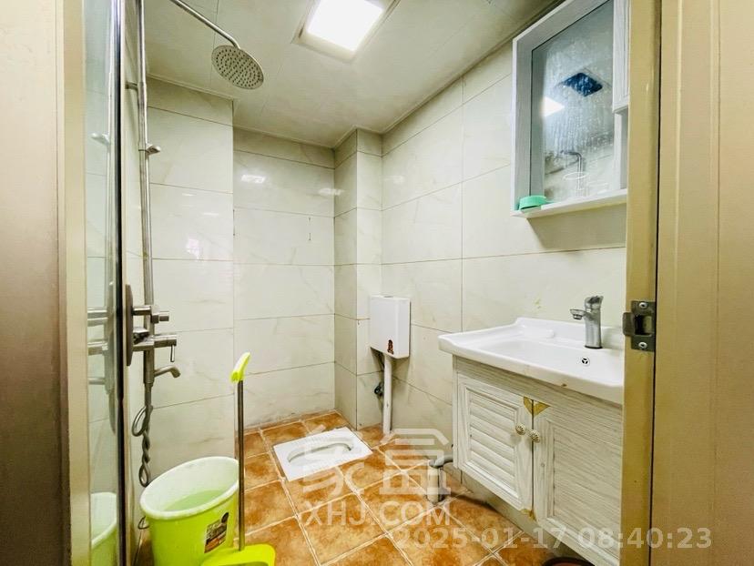 地质家园一、二期(地泰人民公馆) 1室1厅1卫 2300.0元/月 地质家园一、二期(地泰人民公馆) 1室1厅1卫 2300.0元/月室内图