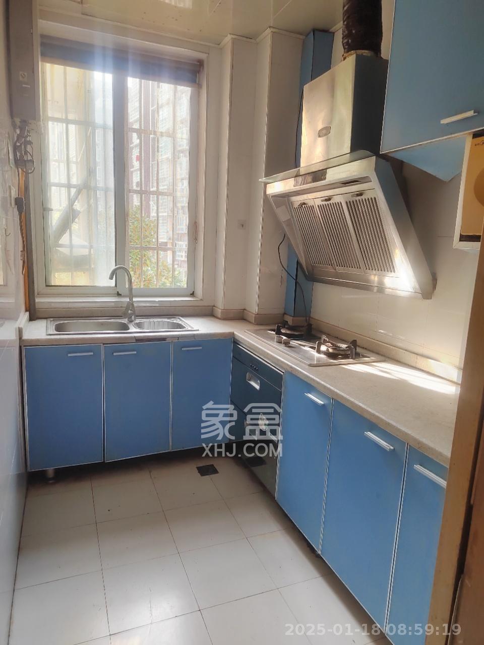 鄱阳小区  2室2厅1卫    1500.0元/月 鄱阳小区  2室2厅1卫    1500.0元/月室内图