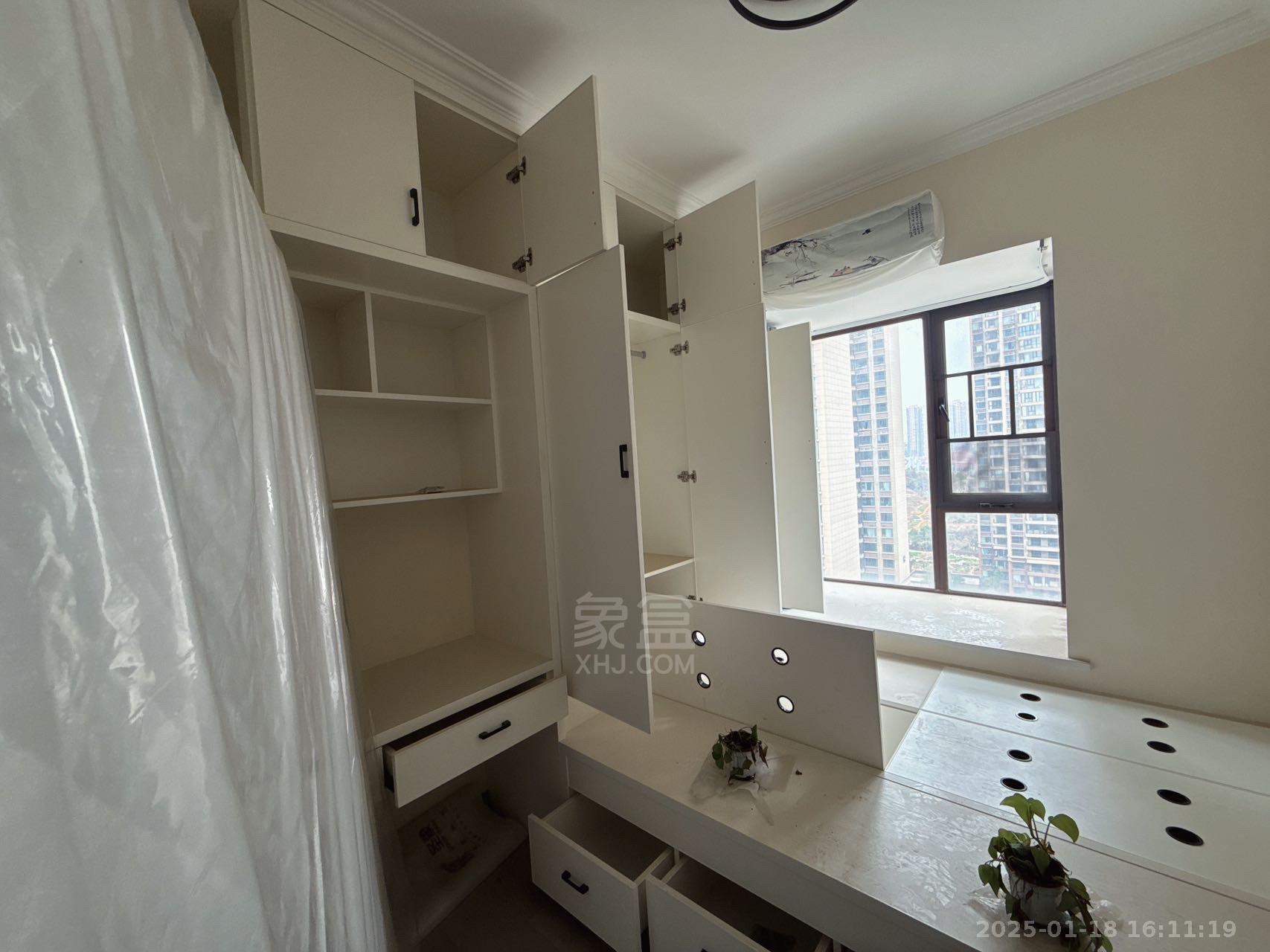 亿都时光 4室2厅2卫 1900.0元/月 亿都时光 4室2厅2卫 1900.0元/月室内图