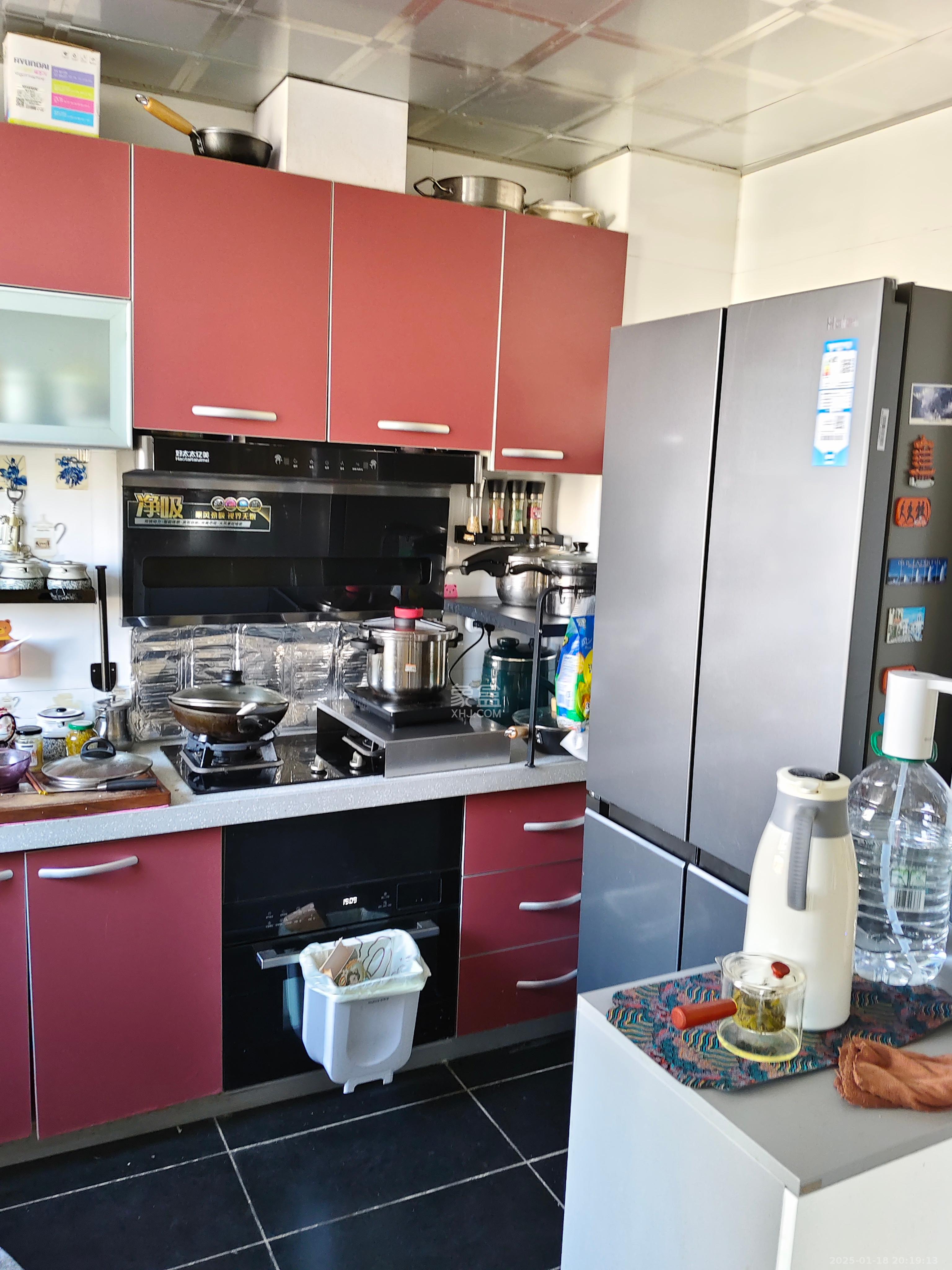 天城湖光山色 1室1厅1卫 1500.0元/月 天城湖光山色 1室1厅1卫 1500.0元/月室内图