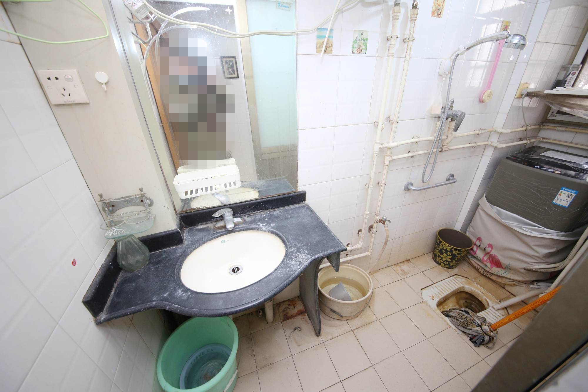 桐荫里社区  2室1厅1卫   48.00万卫生间