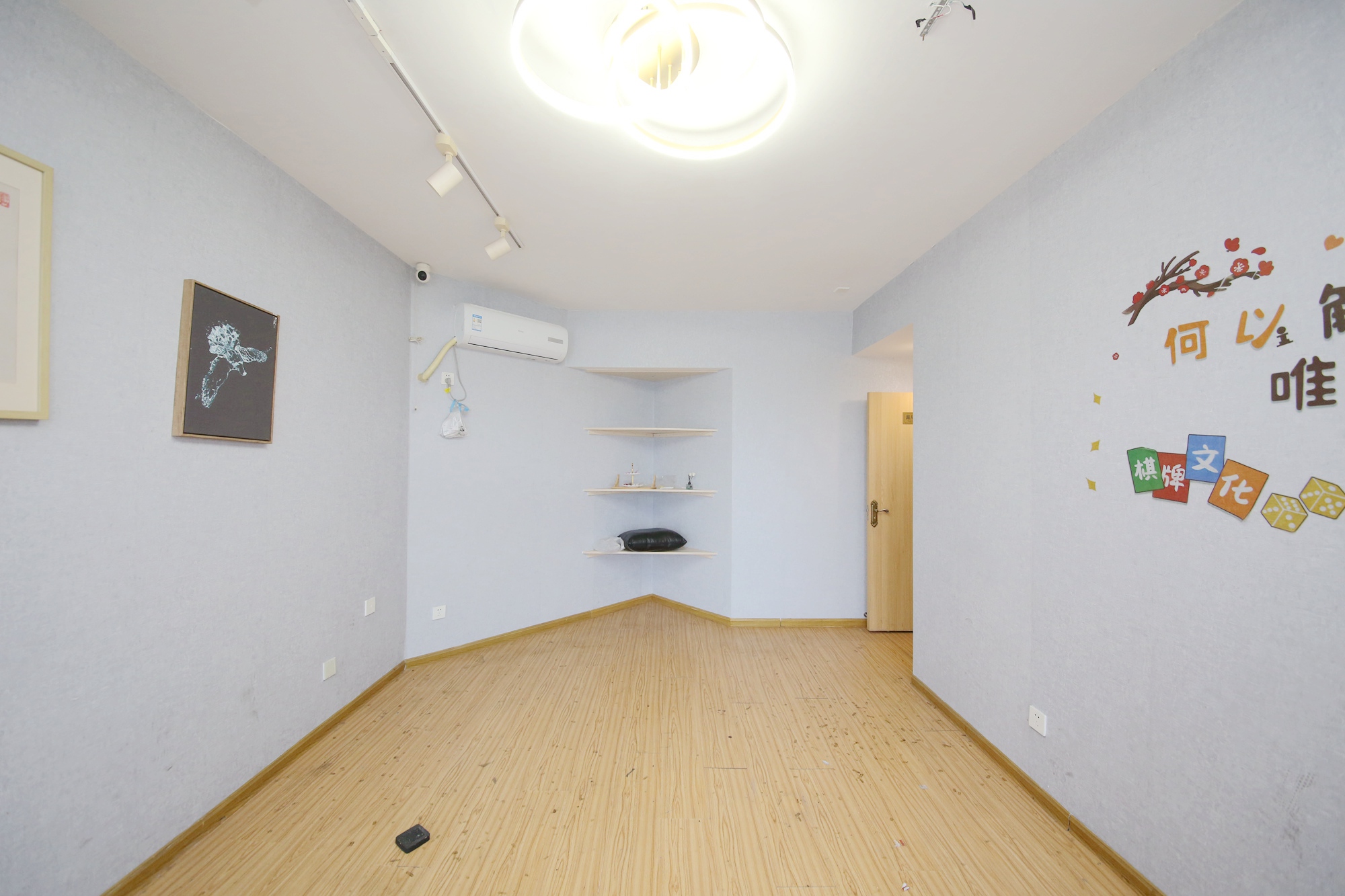 潮宗御苑  4室2厅2卫    240.0万其他