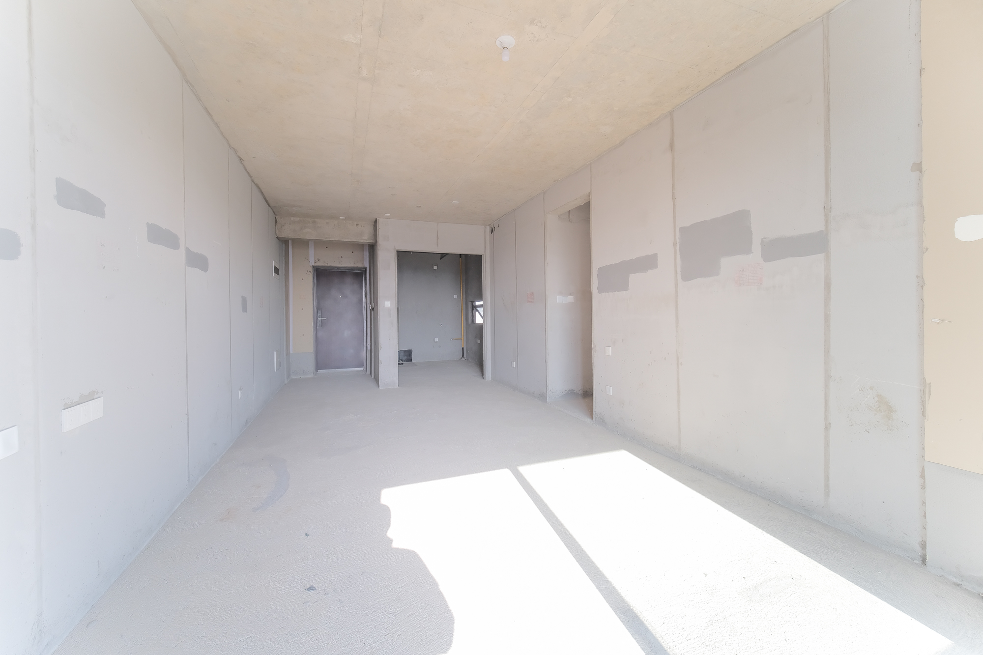 和顺府 4室2厅2卫 98.0万 和顺府 4室2厅2卫 98.0万客厅