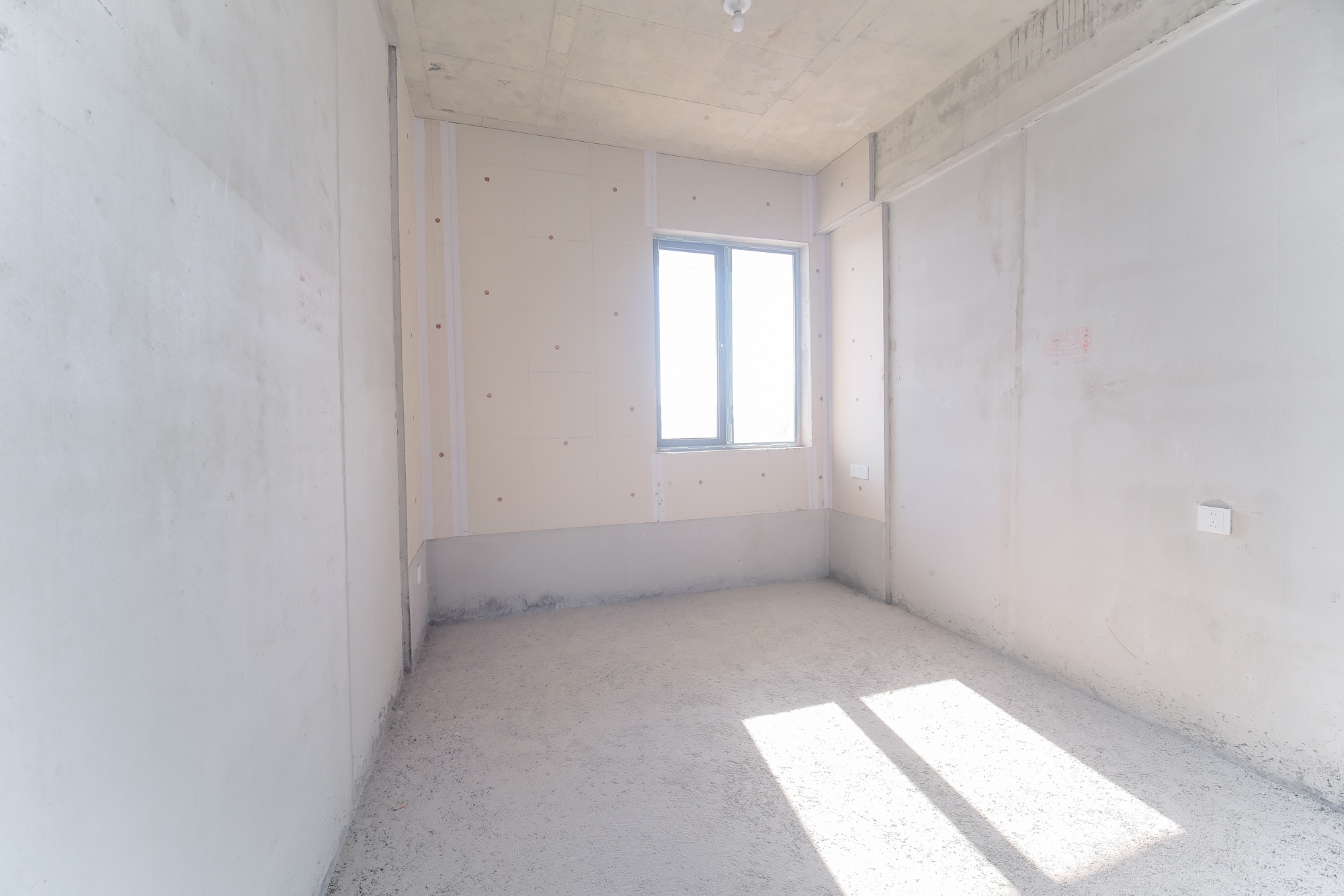 和顺府 4室2厅2卫 98.0万 和顺府 4室2厅2卫 98.0万卧室