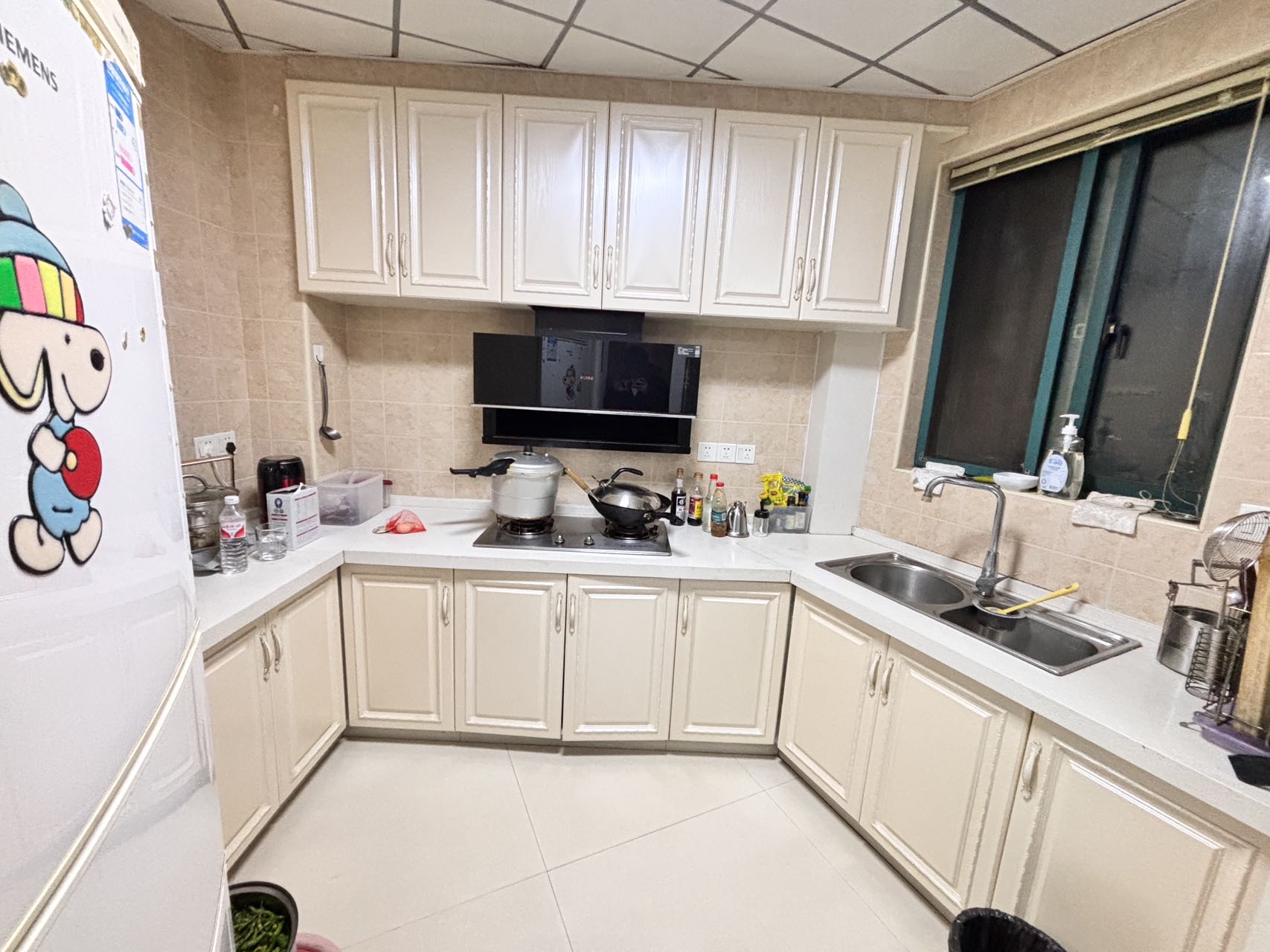 经世皇城 4室2厅2卫 89.0万 经世皇城 4室2厅2卫 89.0万室内图