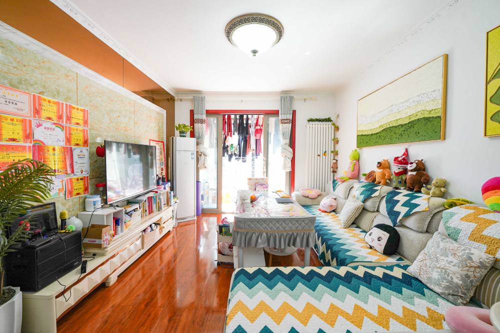 怡海星城  3室2厅2卫    72.8万