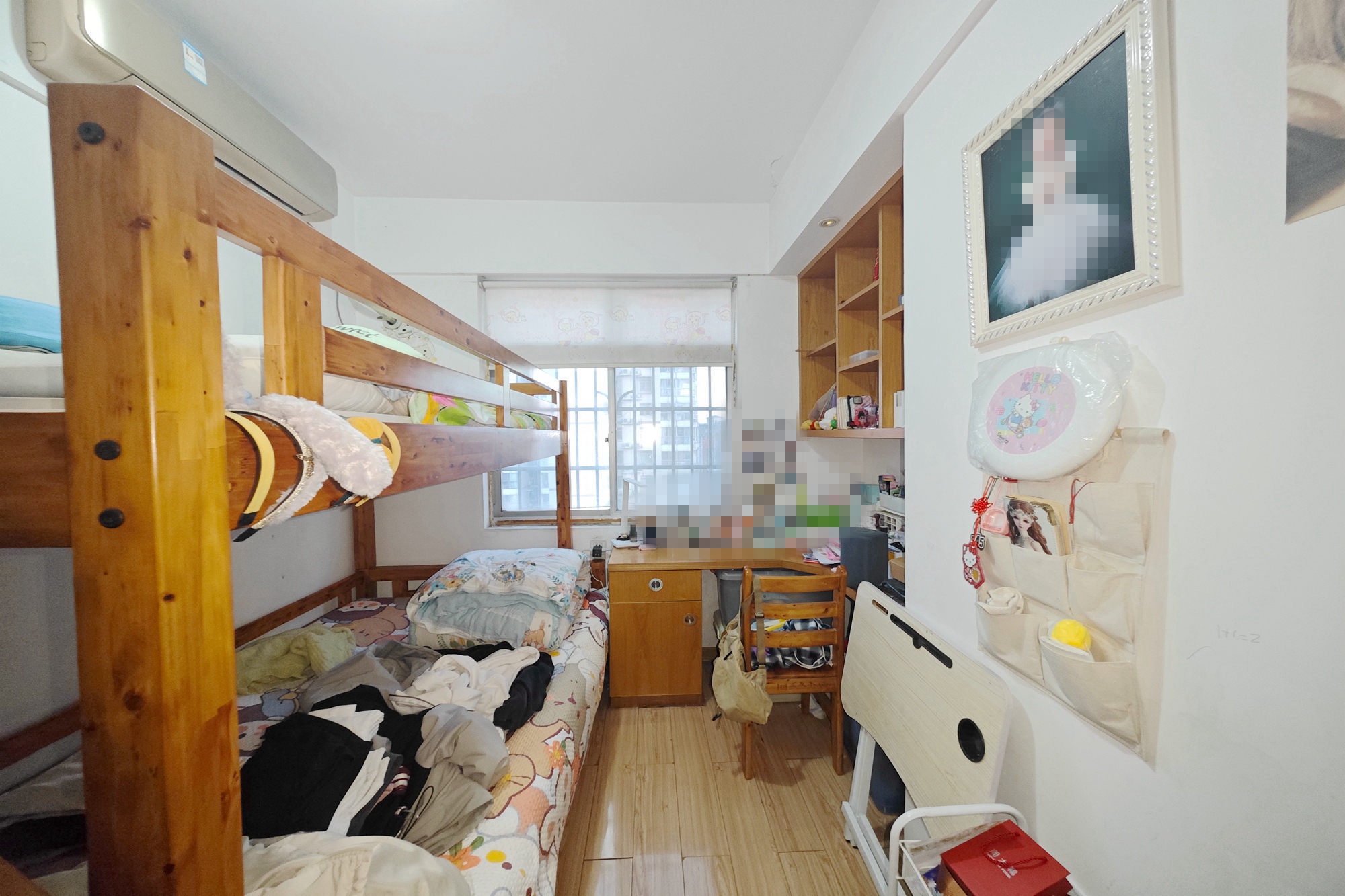东方新世界  2室1厅1卫   80.00万卧室