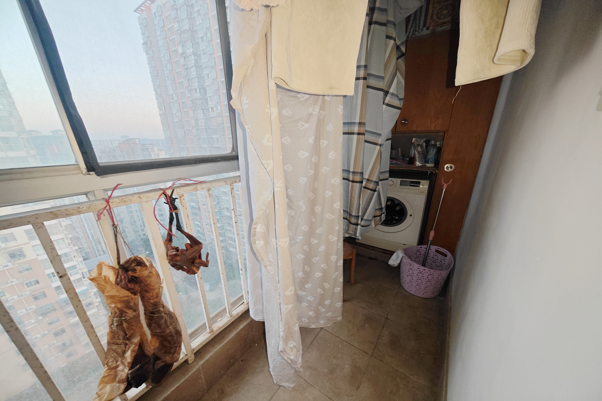 东方新世界  2室1厅1卫   80.00万阳台