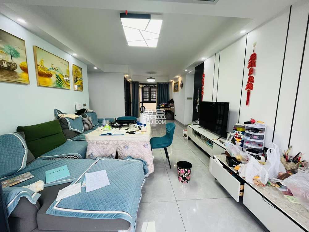 中建江湾壹号  4室2厅2卫   93.80万