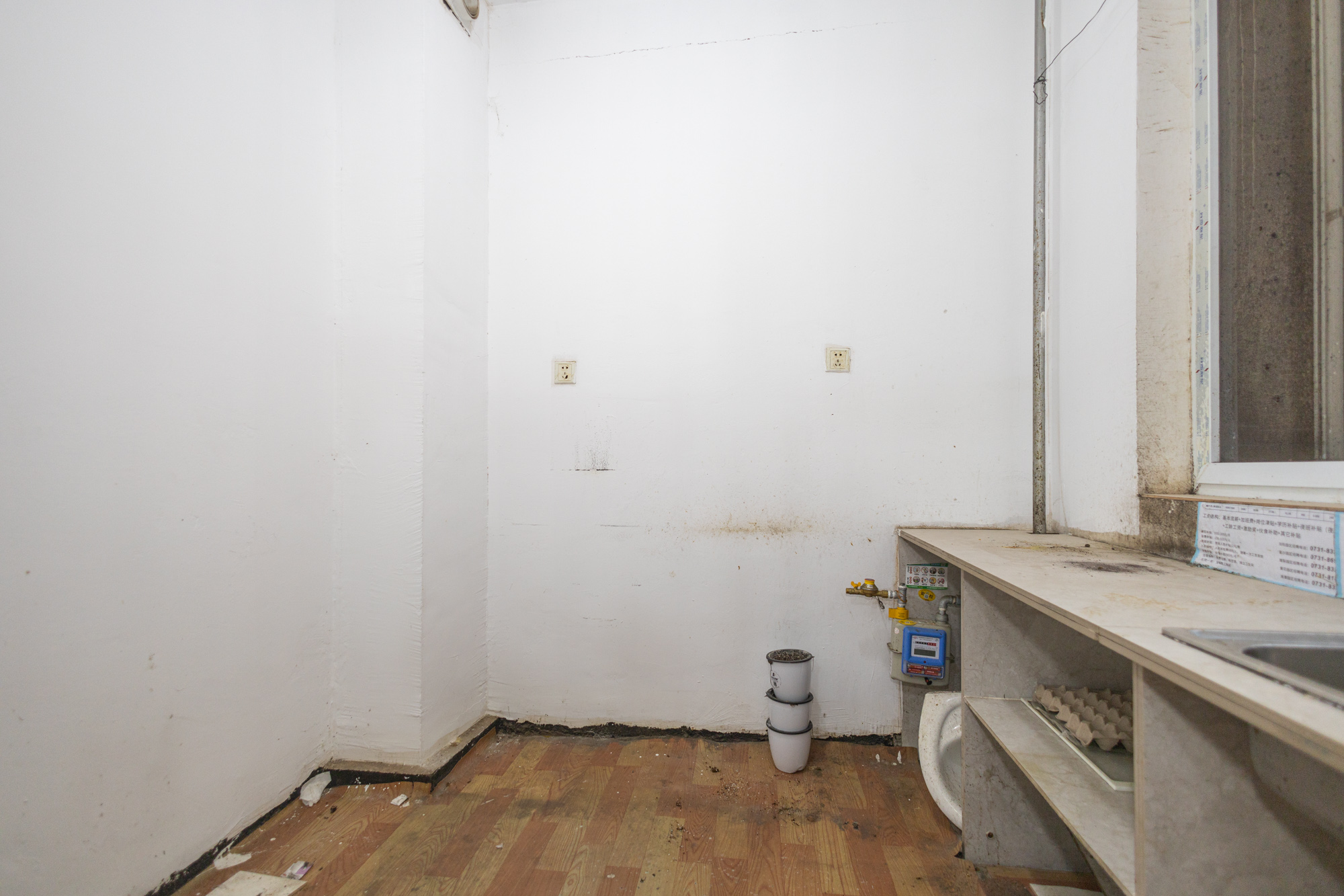 楚天世纪城东苑  3室2厅2卫    68.0万 楚天世纪城东苑  3室2厅2卫    68.0万厨房