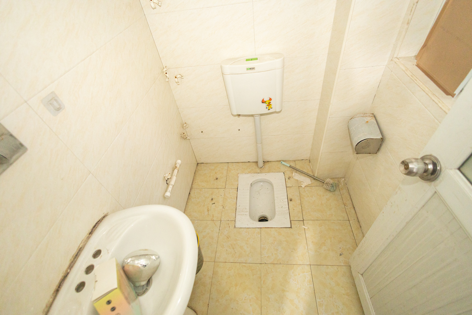 楚天世纪城东苑  3室2厅2卫    68.0万 楚天世纪城东苑  3室2厅2卫    68.0万卫生间