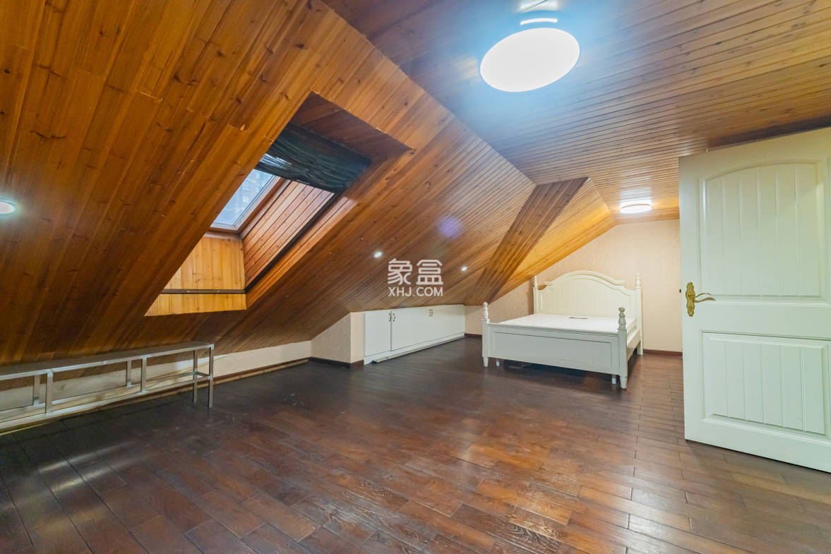 华润凤凰城一期 4室2厅2卫 120.0万 华润凤凰城一期 4室2厅2卫 120.0万其他