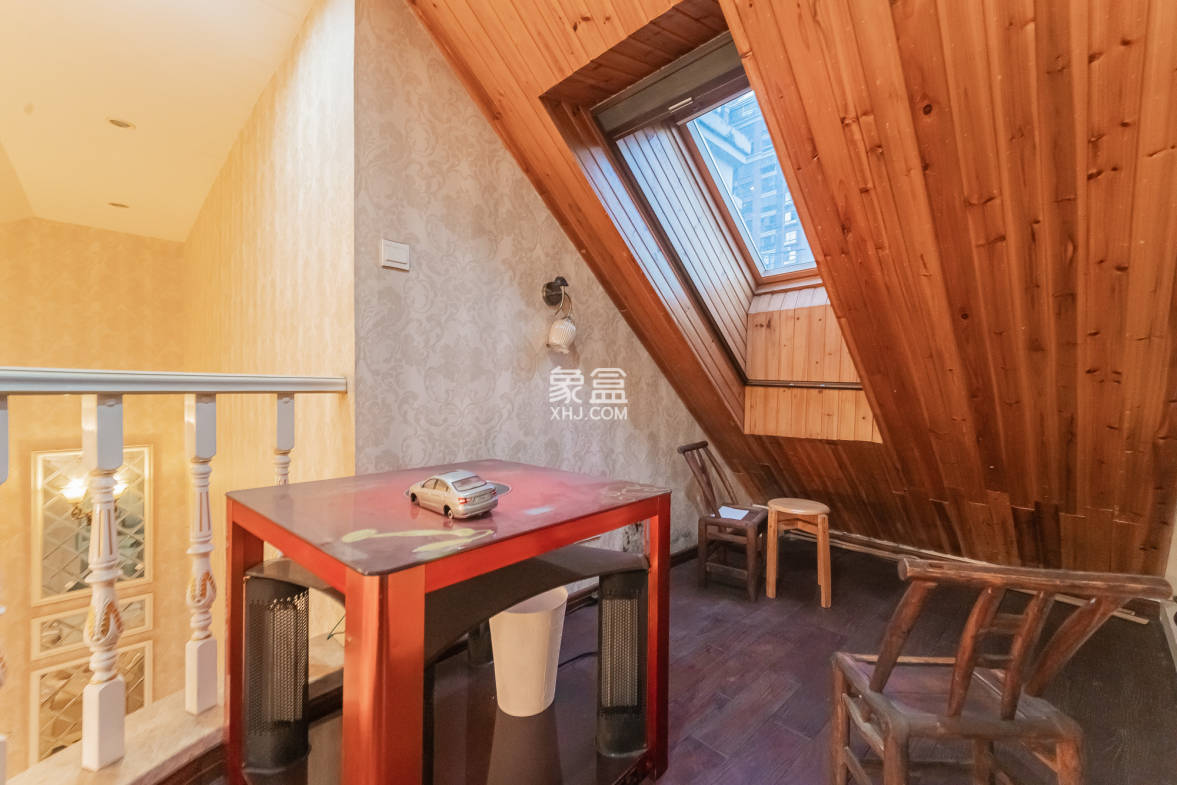 华润凤凰城一期 4室2厅2卫 120.0万 华润凤凰城一期 4室2厅2卫 120.0万其他