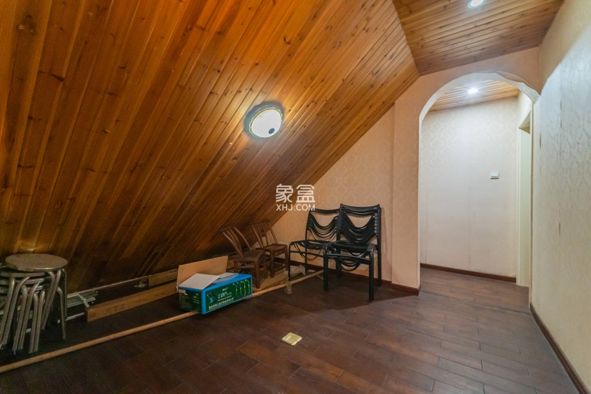 华润凤凰城一期 4室2厅2卫 120.0万 华润凤凰城一期 4室2厅2卫 120.0万其他