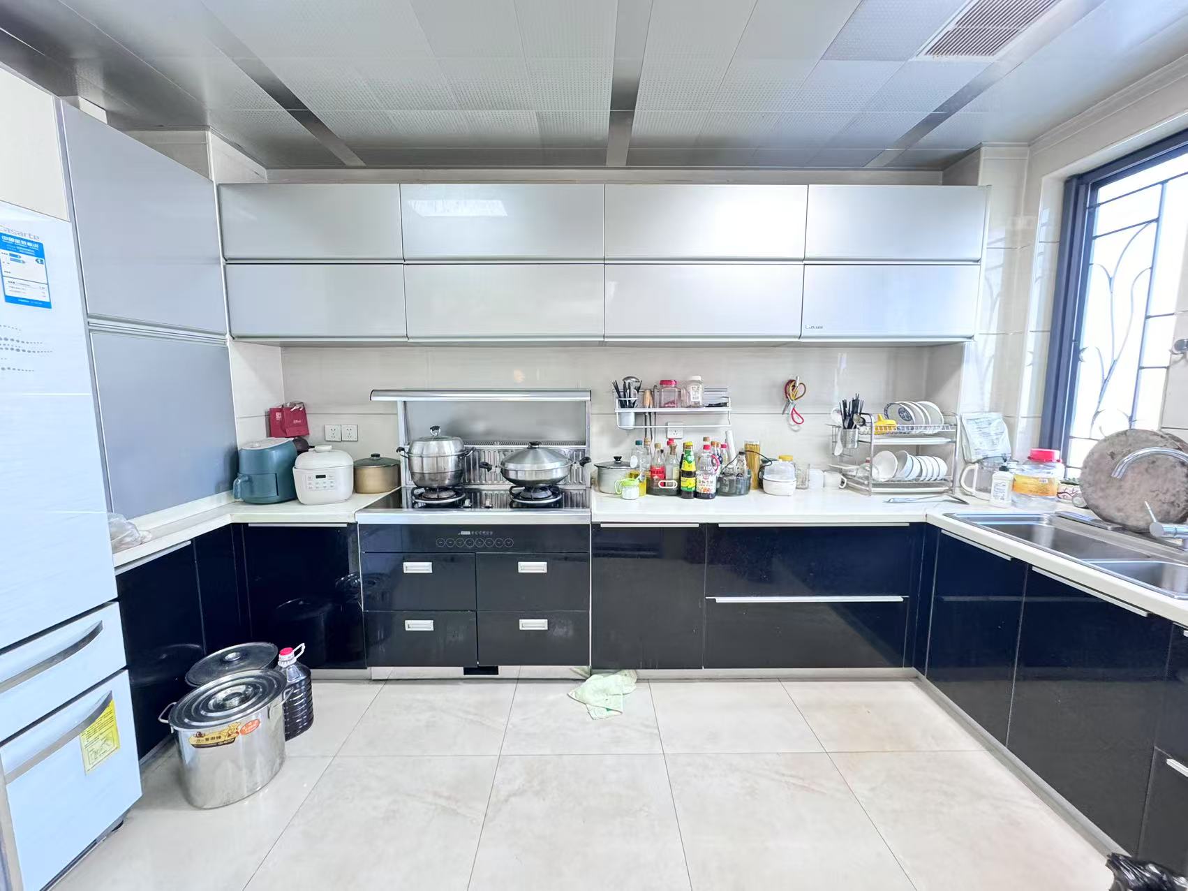 山水国际 4室2厅2卫 128.0万 山水国际 4室2厅2卫 128.0万室内图